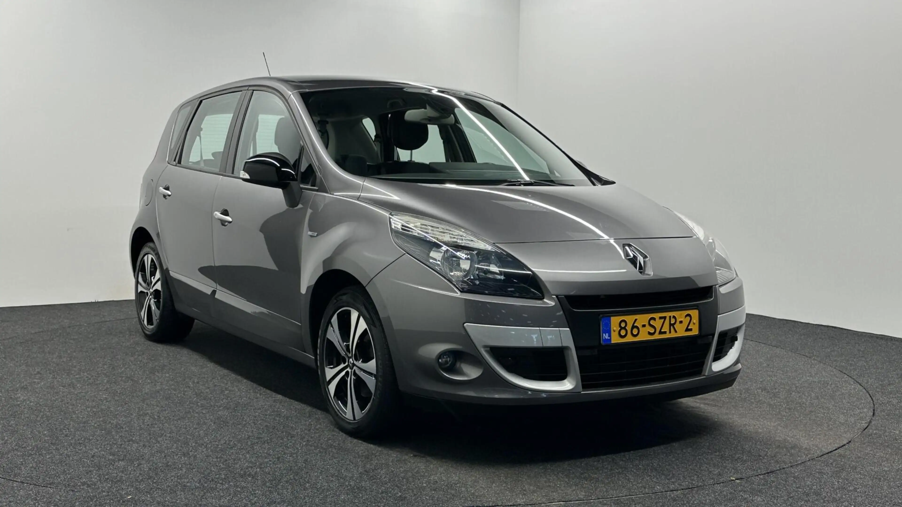 Renault Scenic 1.4 TCe Bose CAMERA TREKHAAK NAVI CRUISE ECC LM. — photo 3