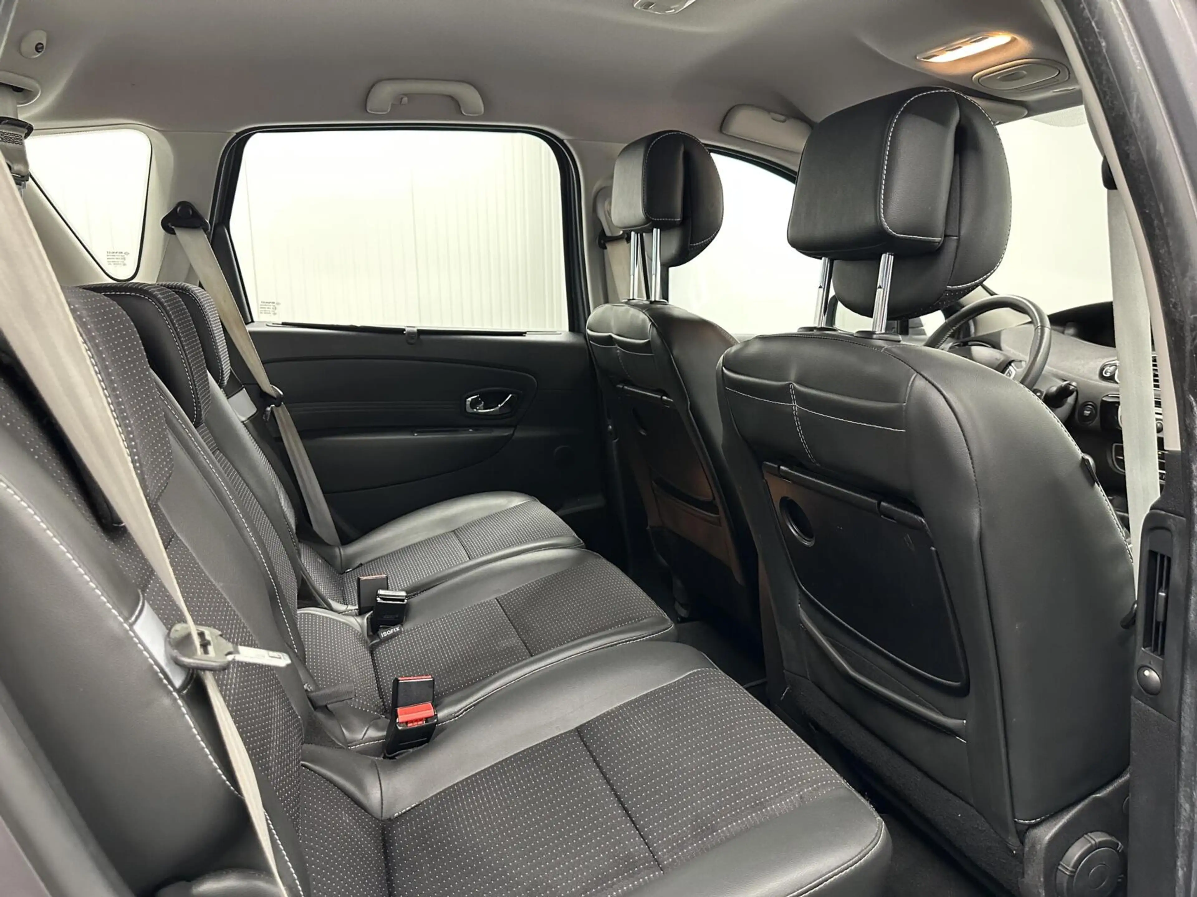 Renault Scenic 1.4 TCe Bose CAMERA TREKHAAK NAVI CRUISE ECC LM. — photo 14