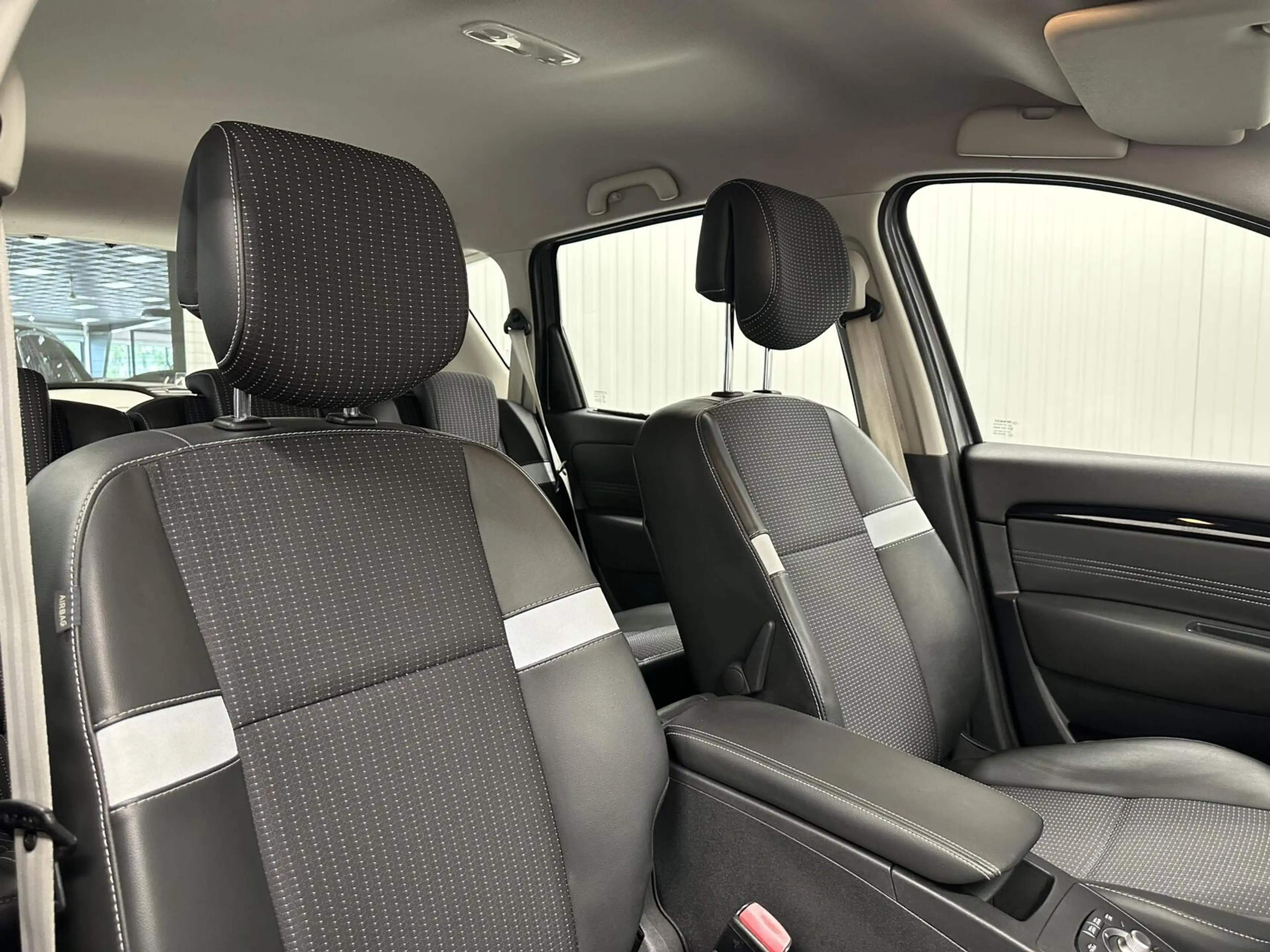 Renault Scenic 1.4 TCe Bose CAMERA TREKHAAK NAVI CRUISE ECC LM. — photo 13