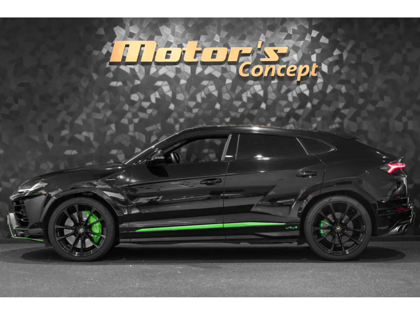 Lamborghini Urus V8 - NERO HELENE / VERDE Schwarz - 2