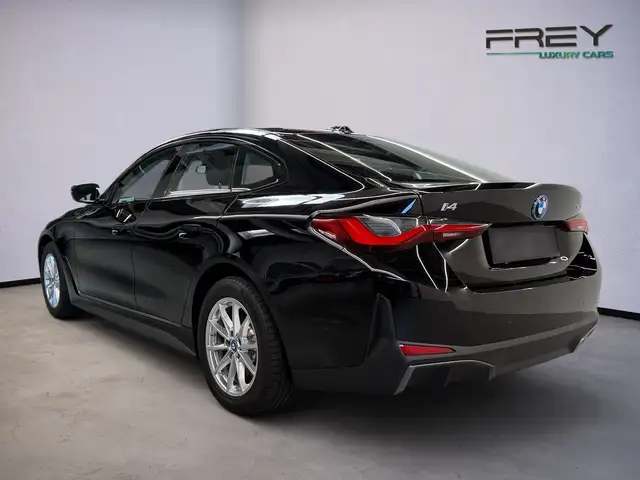 BMW I4 view 4
