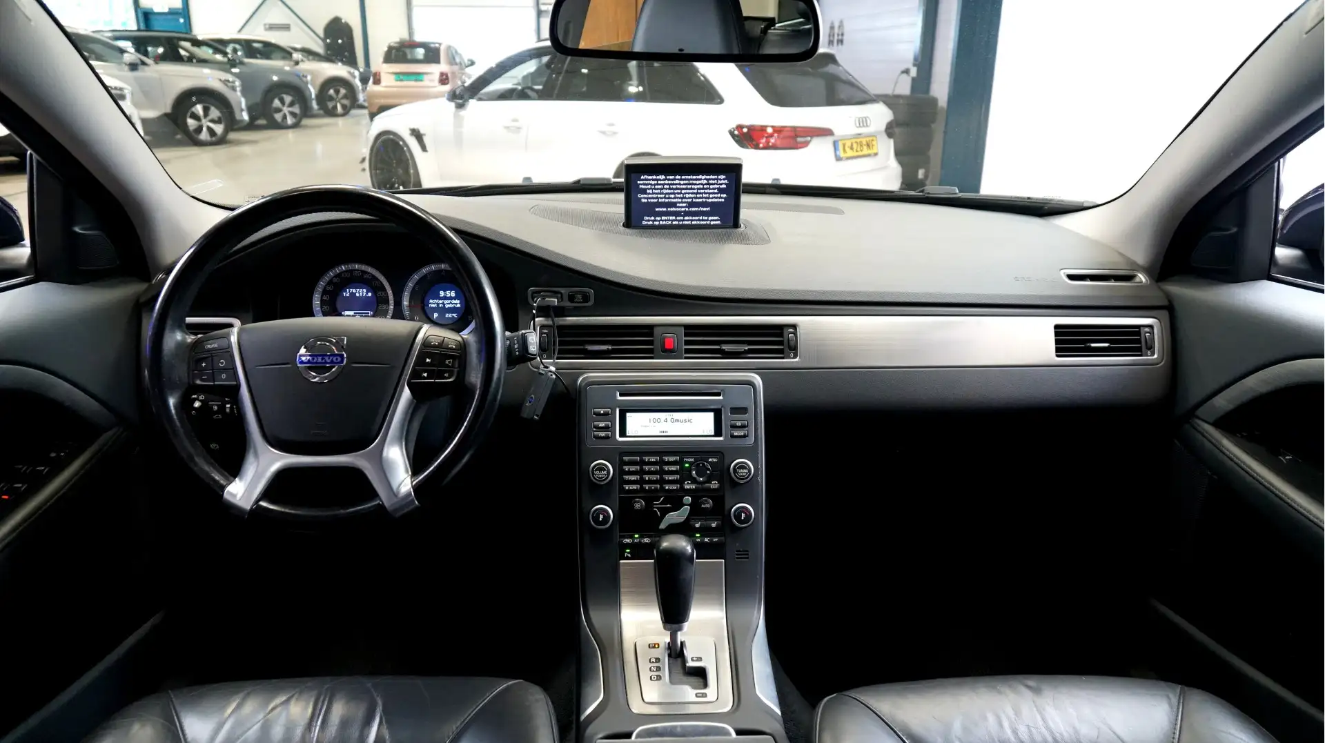 Volvo V70 2.0T 149kW/203pk Aut6 Momentum CLIMA + CRUISE + NA Синій - 2