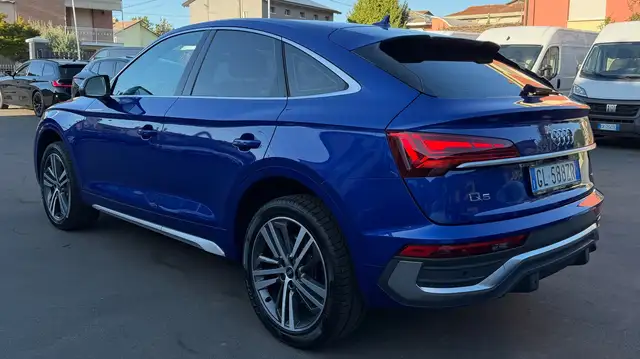 Audi Q5 view 7