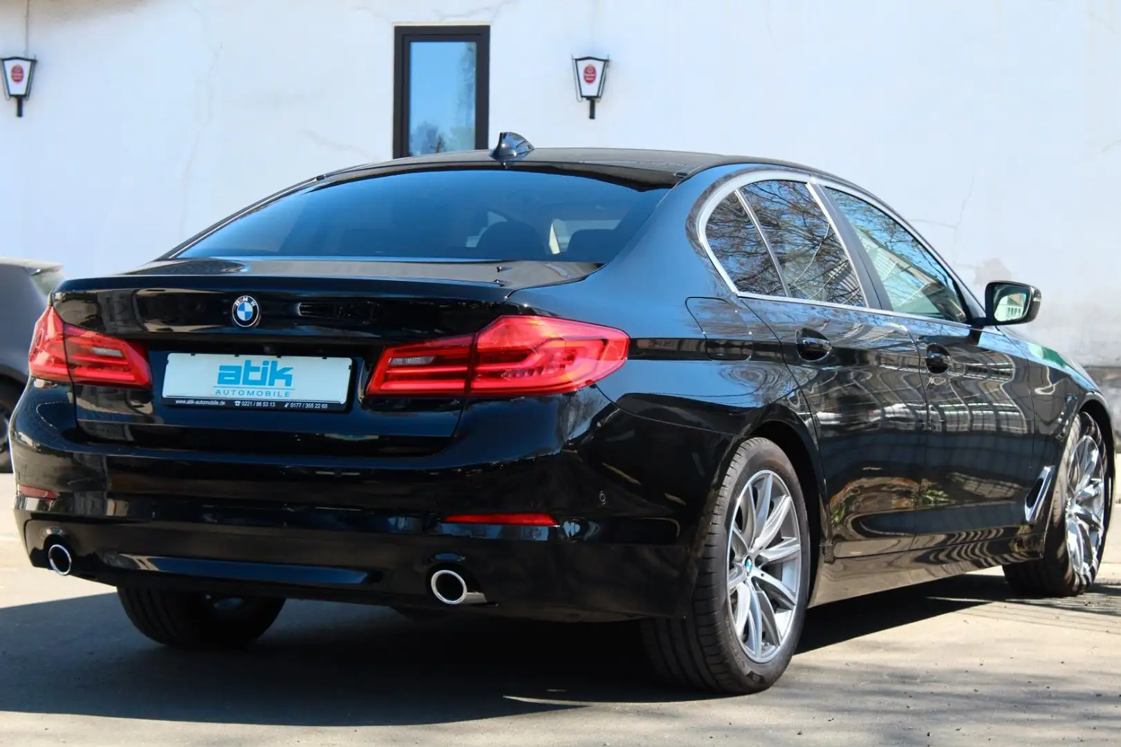 BMW 525 d 1.HAND! KAM NaviPROF 4xSHZ 18" M-SPORTFAHRW Schwarz - 2