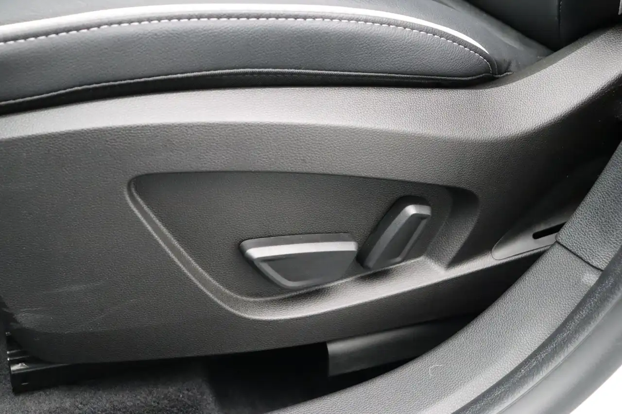 Mitsubishi Grandis 2026 — фото 15