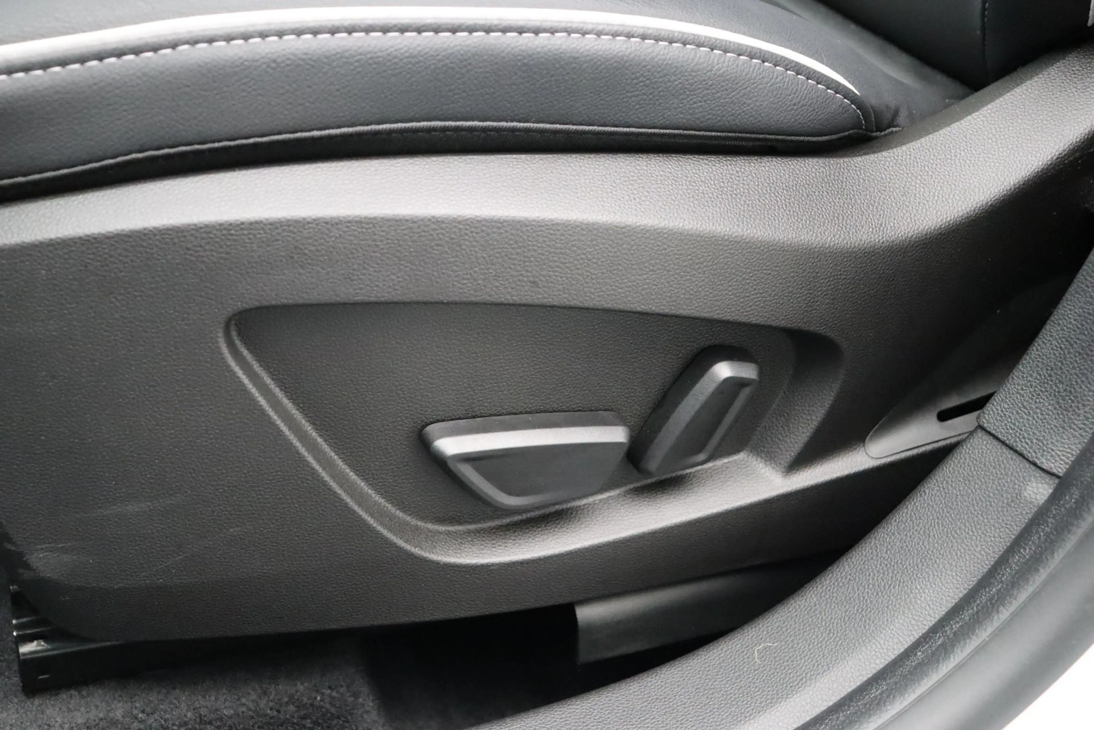 Mitsubishi Grandis 1.8 HEV Instyle | Panoramadak | Stoel, Stuur en vo — photo 15
