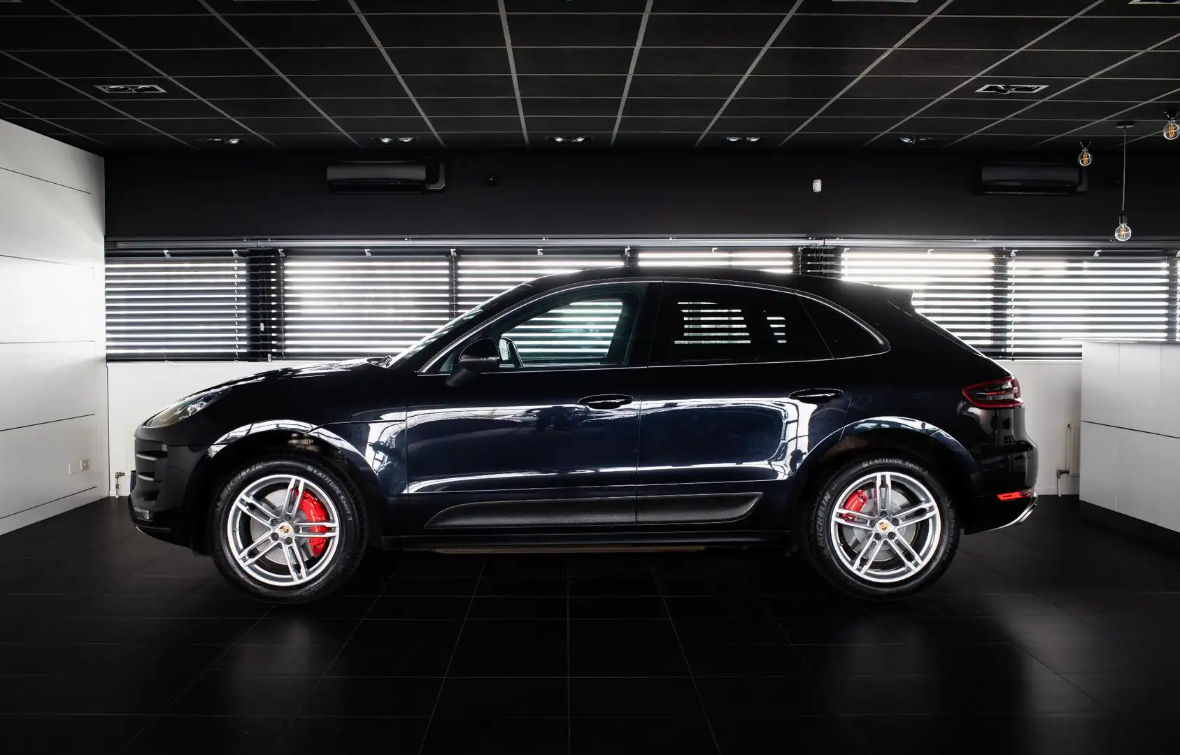 Porsche Macan 3.6 Turbo Noir - 1