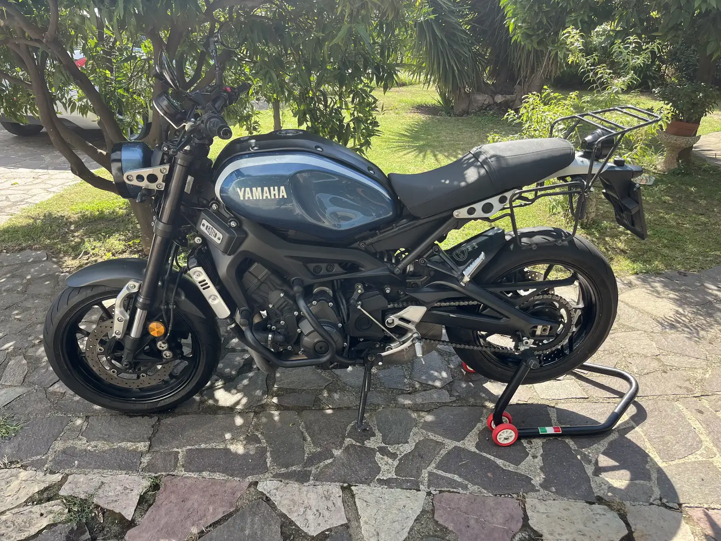 Yamaha XSR 900 ABS Modrá - 1