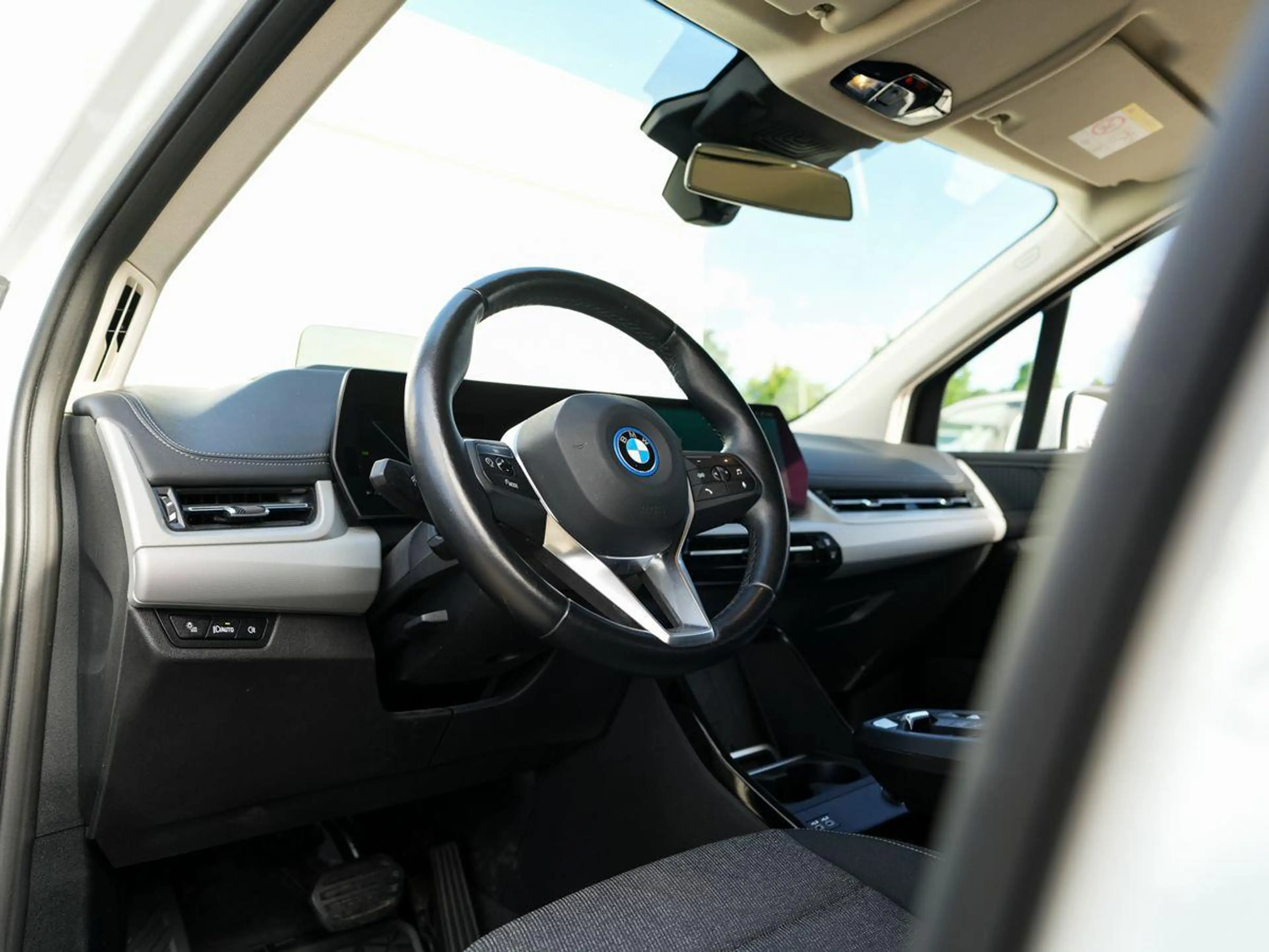 BMW 225 225e xDrive Active Tourer HuD ACC KoZg AdLED 360° — photo 5