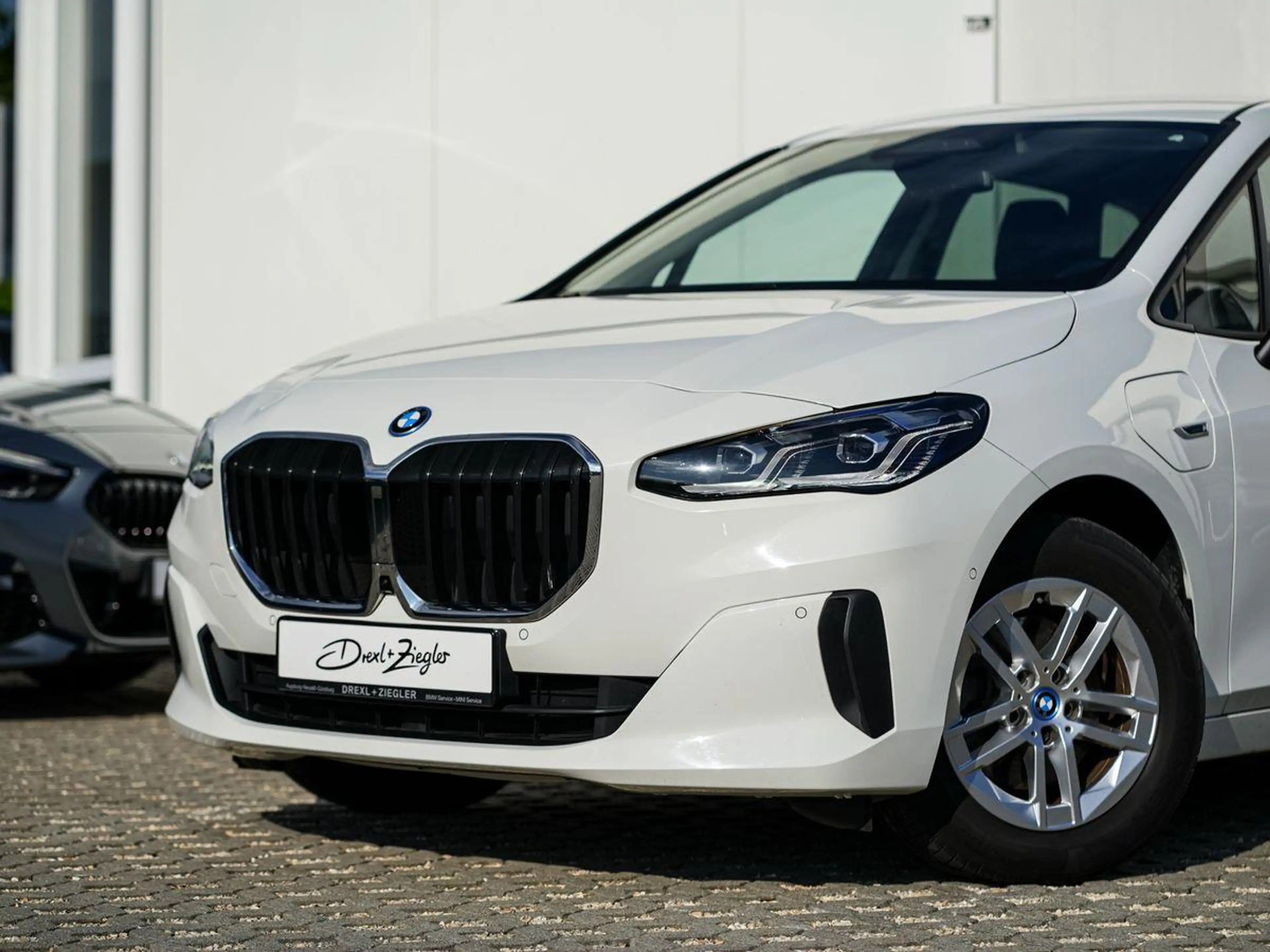 BMW 225 225e xDrive Active Tourer HuD ACC KoZg AdLED 360° — photo 4