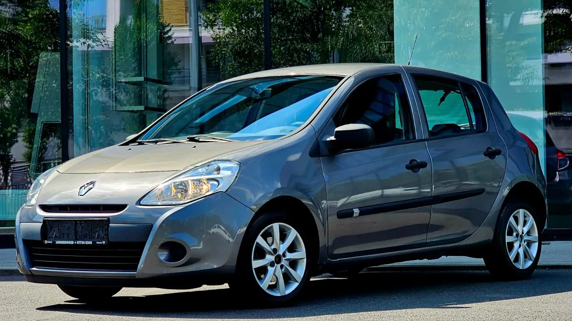 Renault Clio Clio Tonic ESM 1,2 16V Tonic""NEUES SERVICE"" Gris - 1