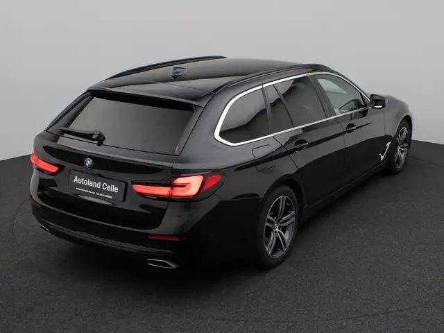 BMW 5 Series view 7