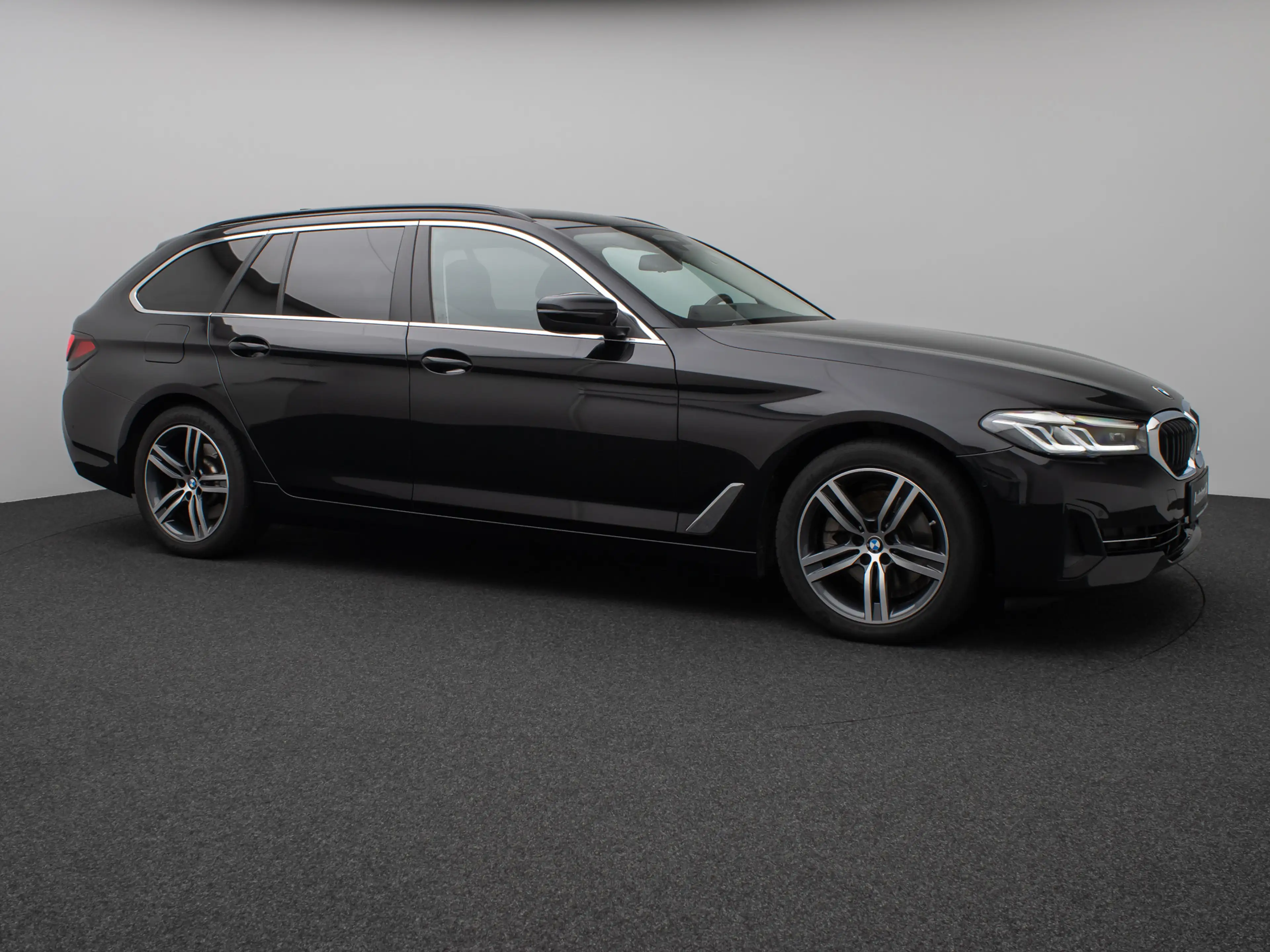 BMW 520 ACC H K Kamera Alarm DAB Leder 18Zoll — photo 4