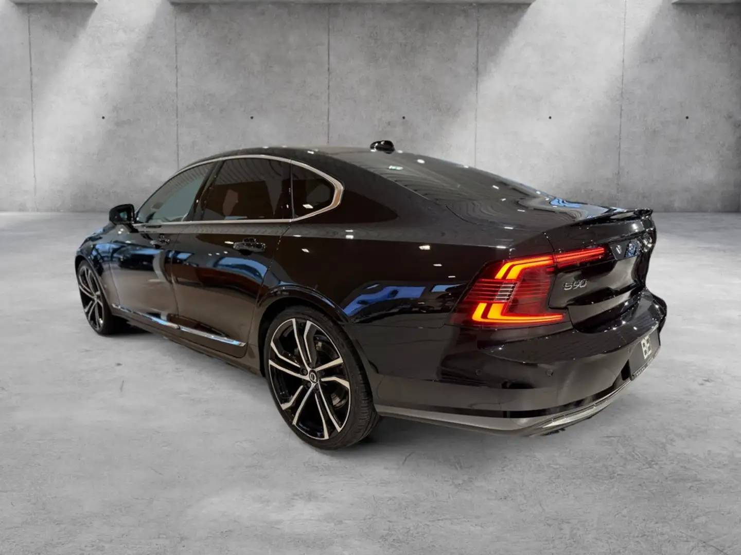 Volvo S90 B5 AWD Ultimate Bright HUD STANDHZ 360° Schwarz - 2