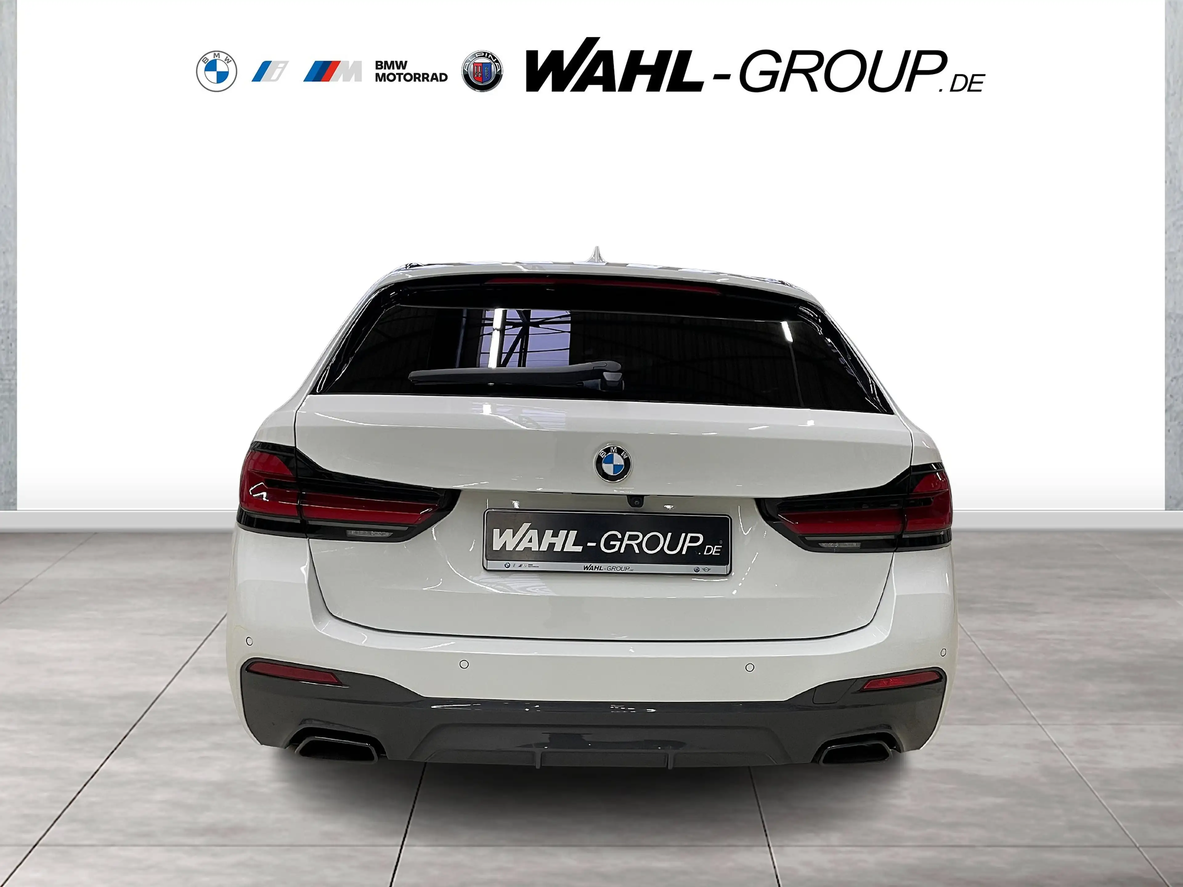 BMW 530 d xDrive Touring — photo 3