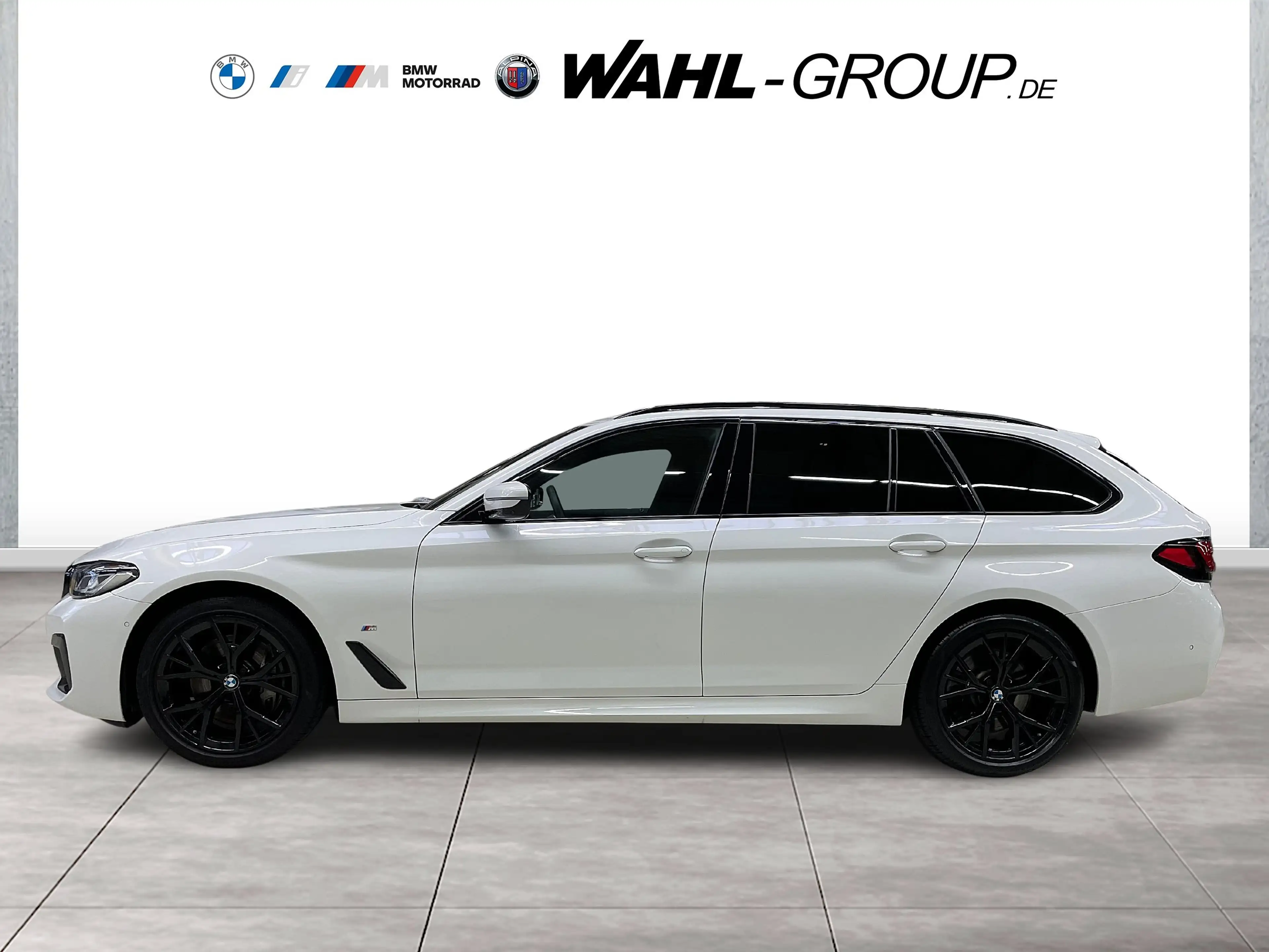 BMW 530 d xDrive Touring — photo 2