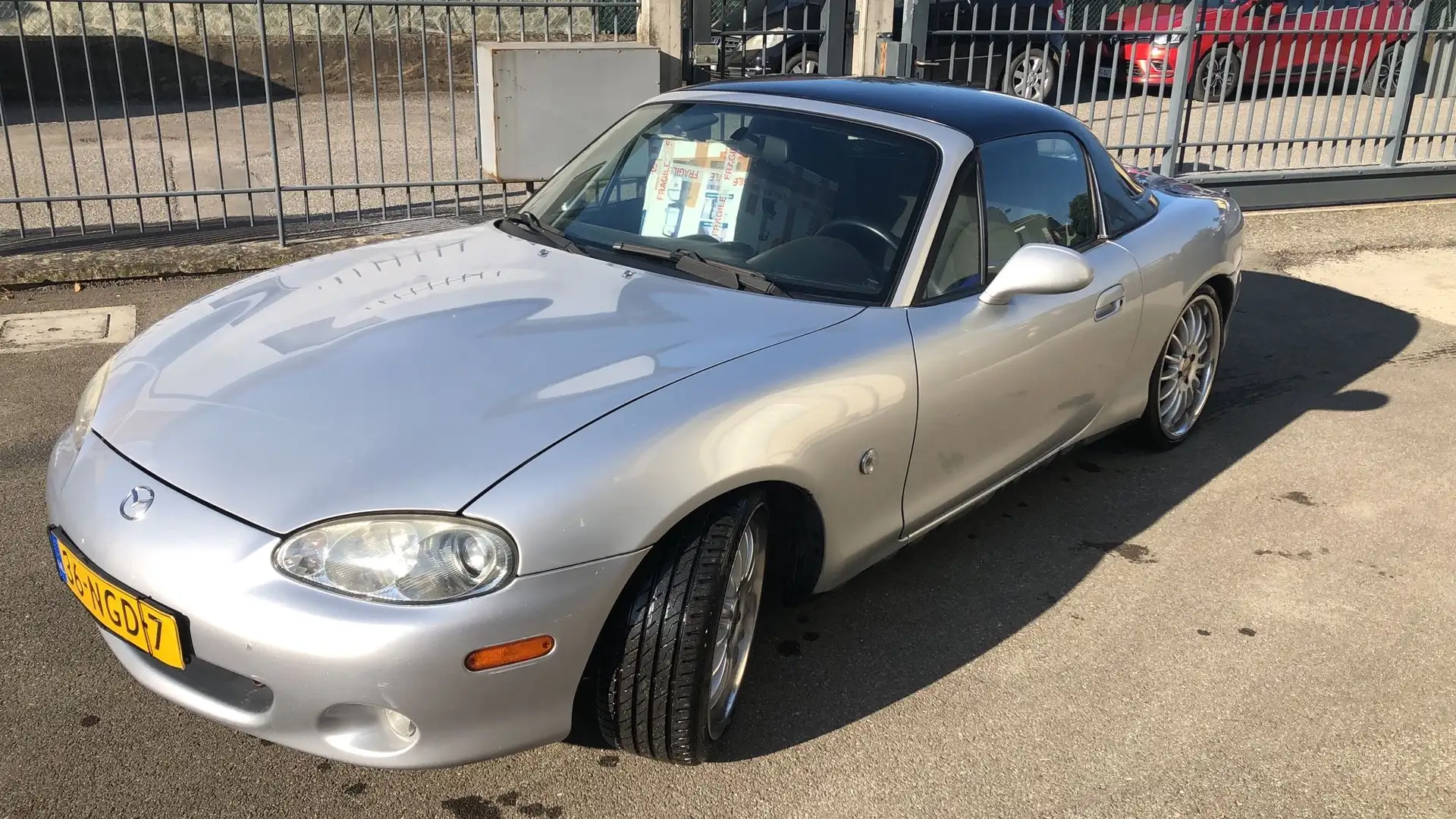 Mazda MX-5 1.6i 16V - 2