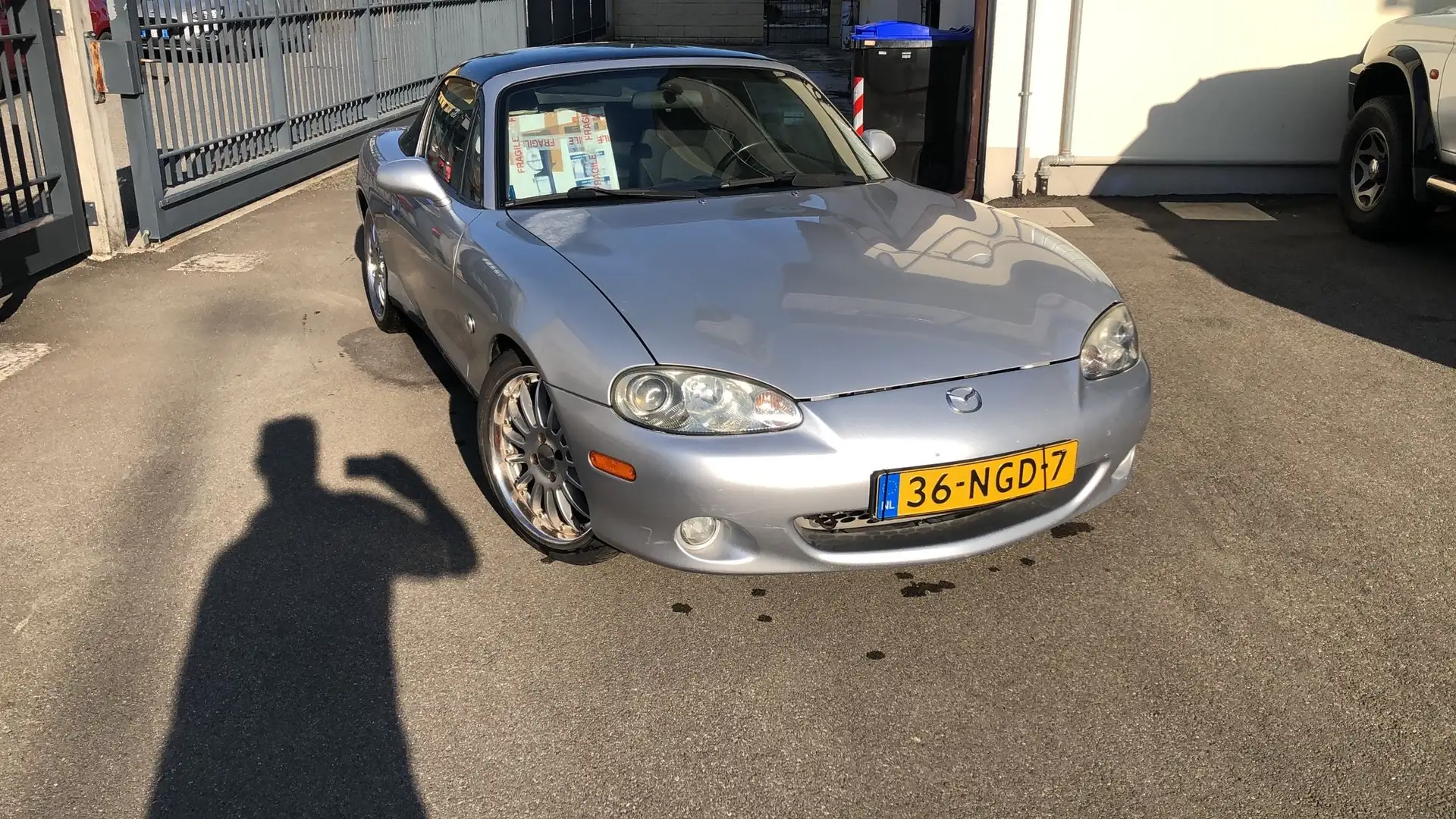 Mazda MX-5 1.6i 16V - 1