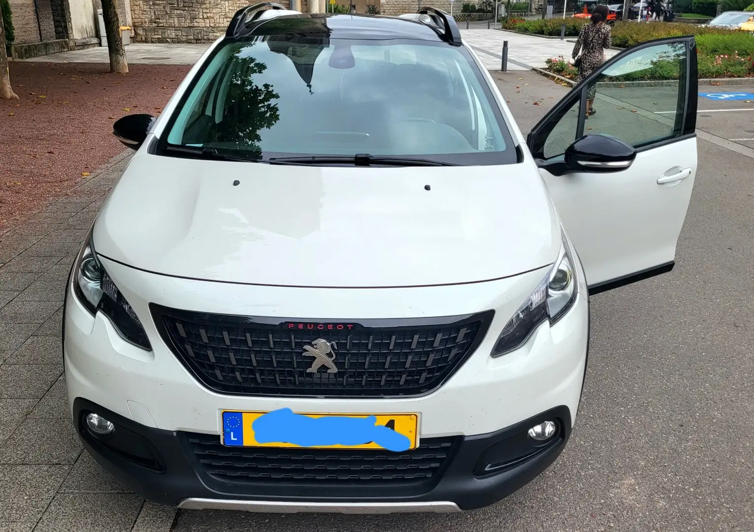 Peugeot 2008 PureTech 110 Stop&Start EAT6 GT-Line - 2
