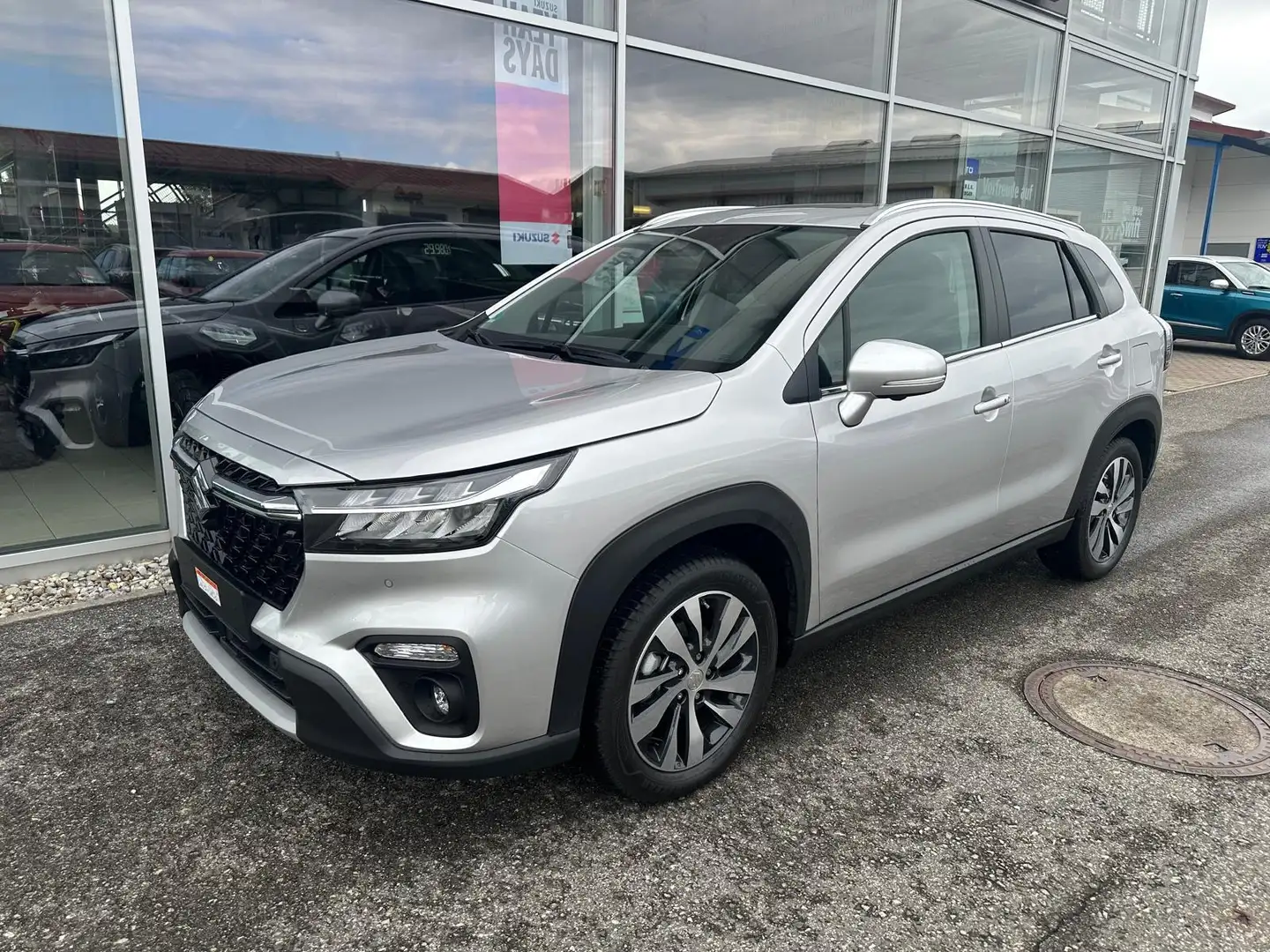 Suzuki S-Cross Comfort+ AllGrip 1.5 Dualjet Hybrid 1.5 L Hybri... Silber - 2