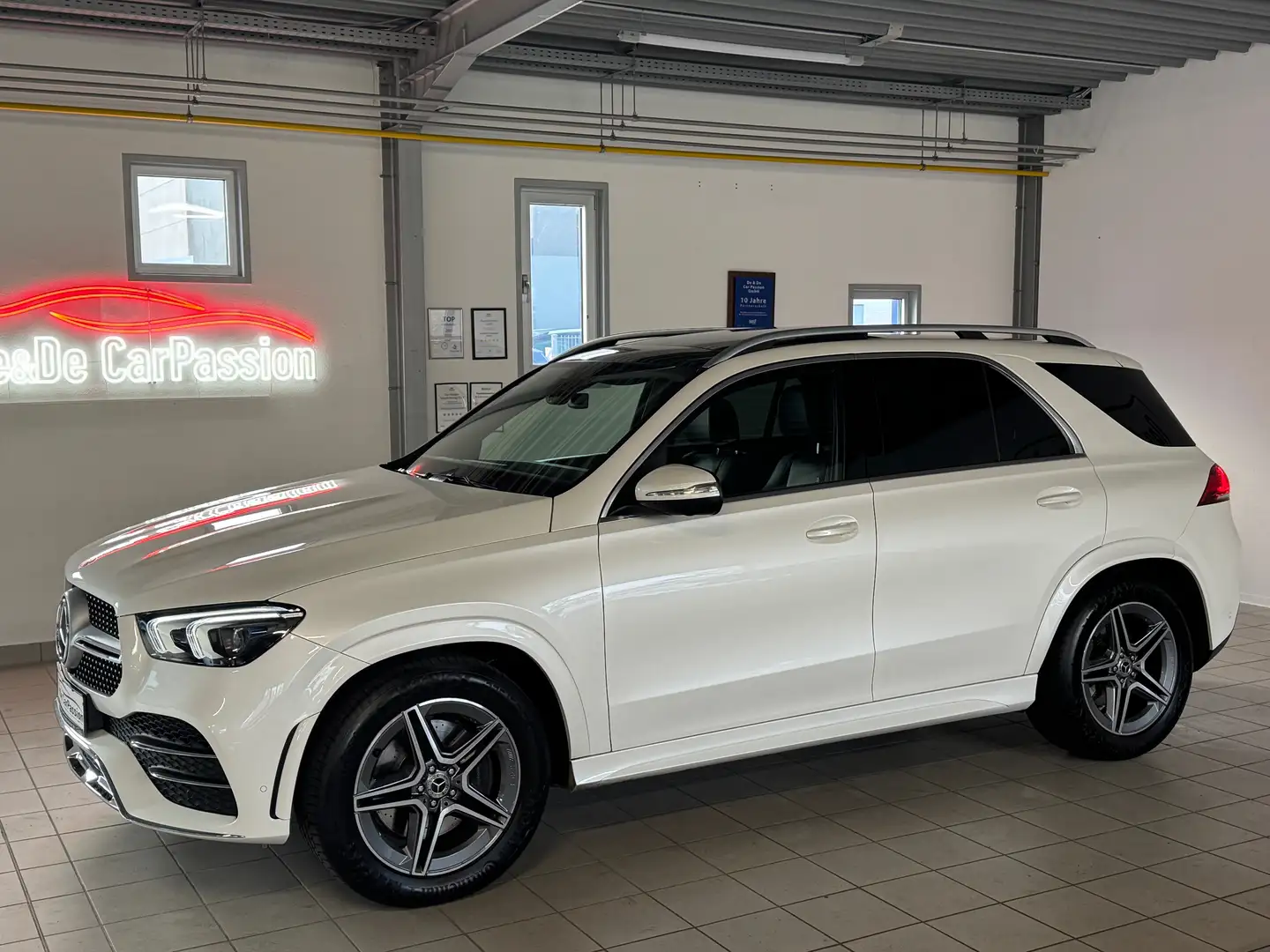 Mercedes-Benz GLE 300 GLE 300 d 4M AMG-Line*PANO+Stdhzg+360°+Multibea Blanc - 1