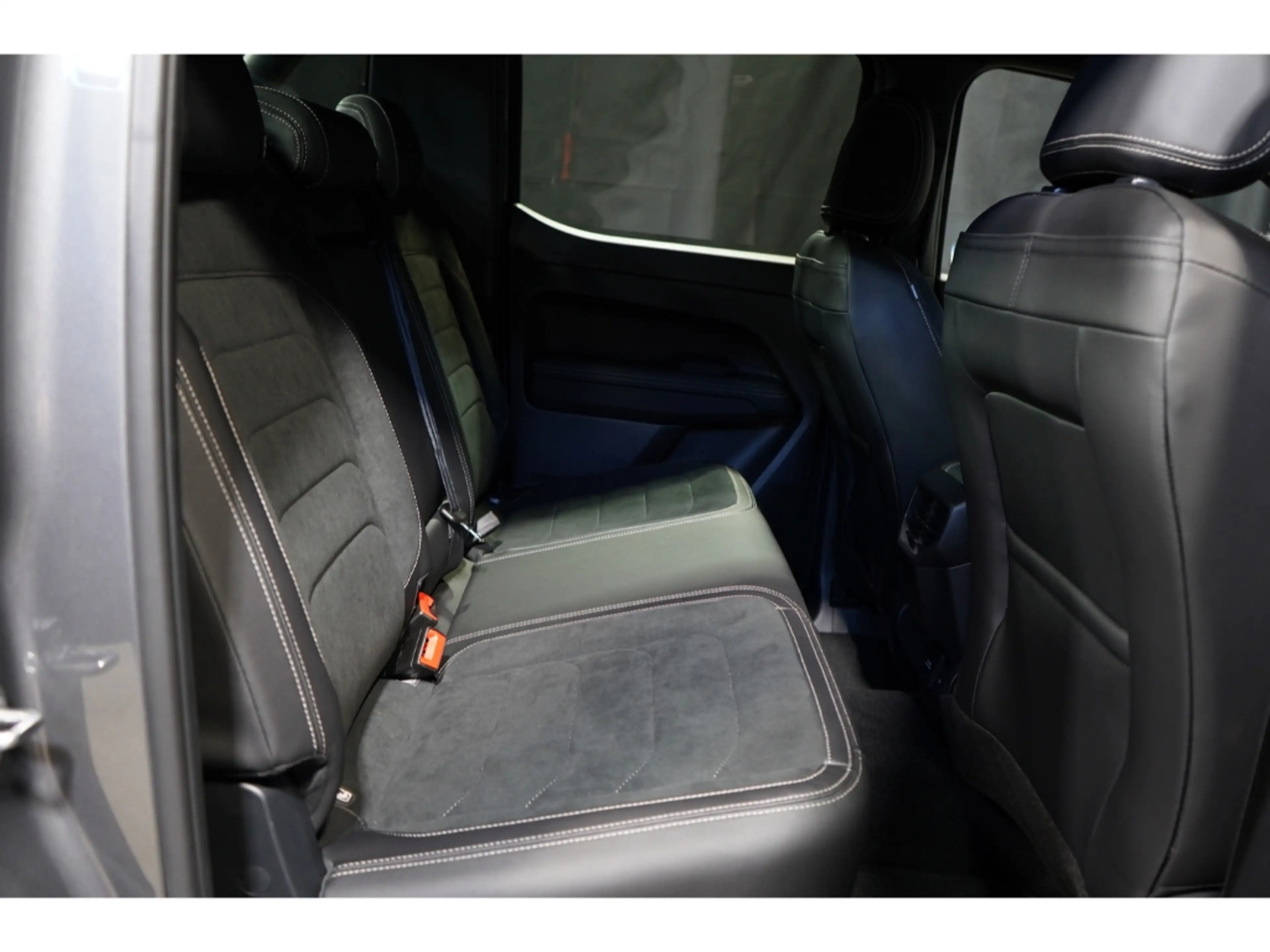 Volkswagen Amarok Style 3.0 TDI 4MOTION Dark Label AHK Harman — photo 12