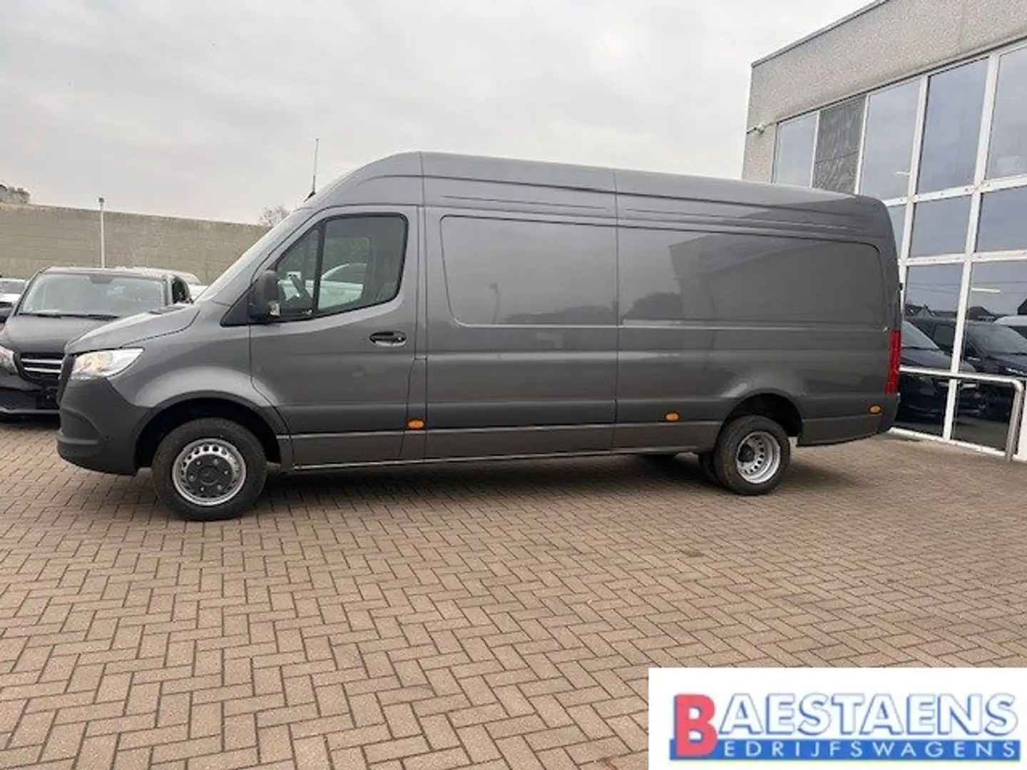 Mercedes-Benz Sprinter 519 L3H2 - 56500 EX BTW - 3500 KG TREKHAAK Gris - 1