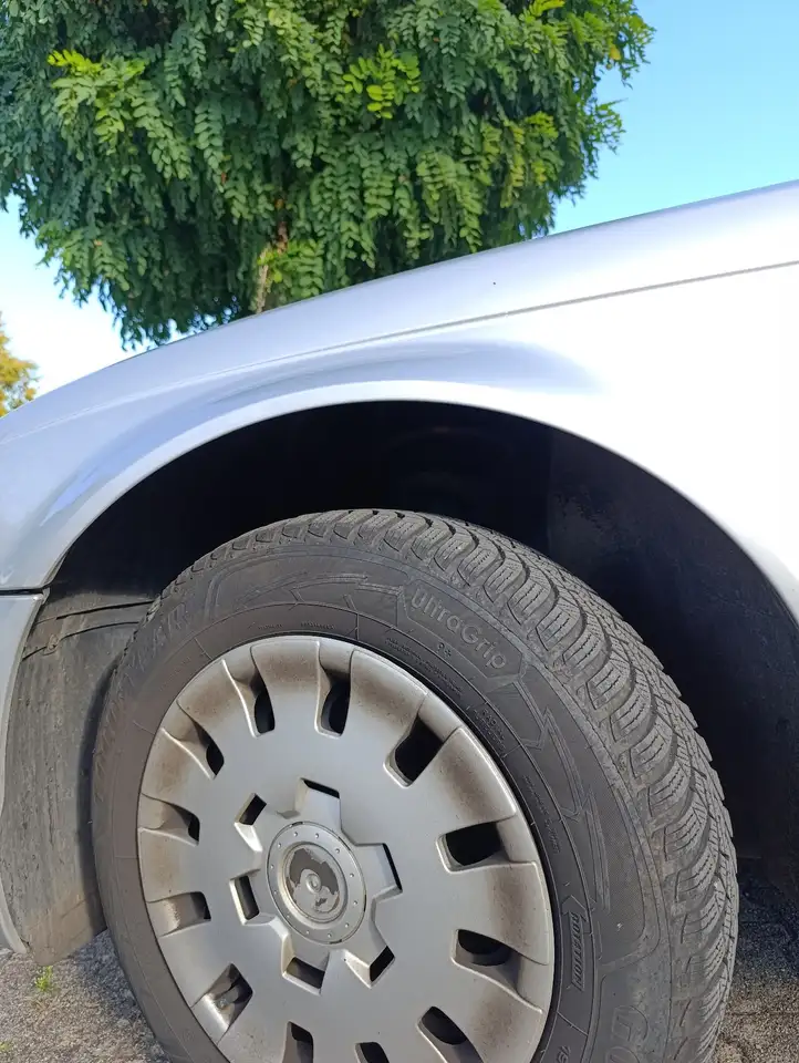 BMW 316i, foto 8