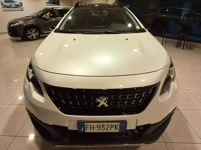Peugeot 2008 2008 1.2 puretech t Gt Line s