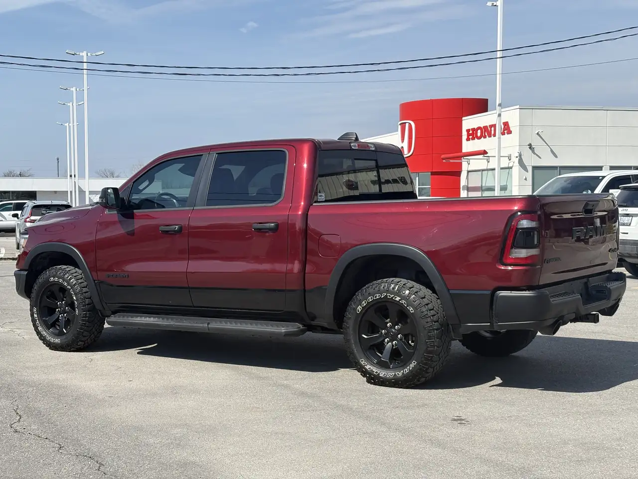 RAM 1500 снимка RAM 1500