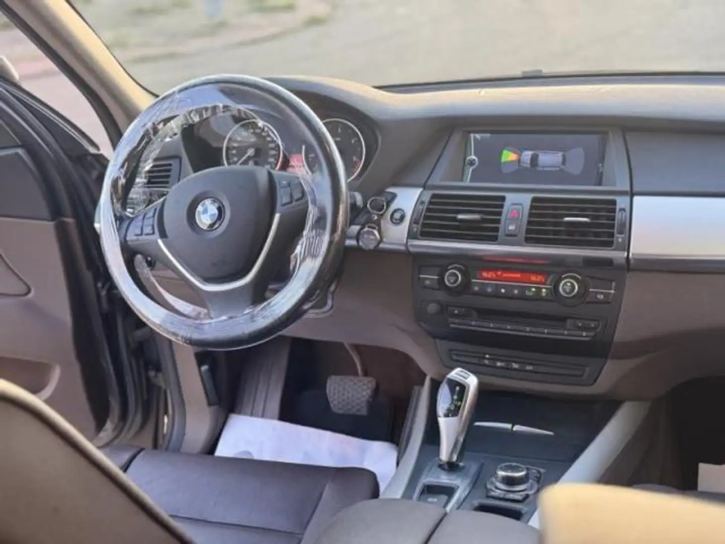 BMW X5 xDrive 30dA Brun - 2