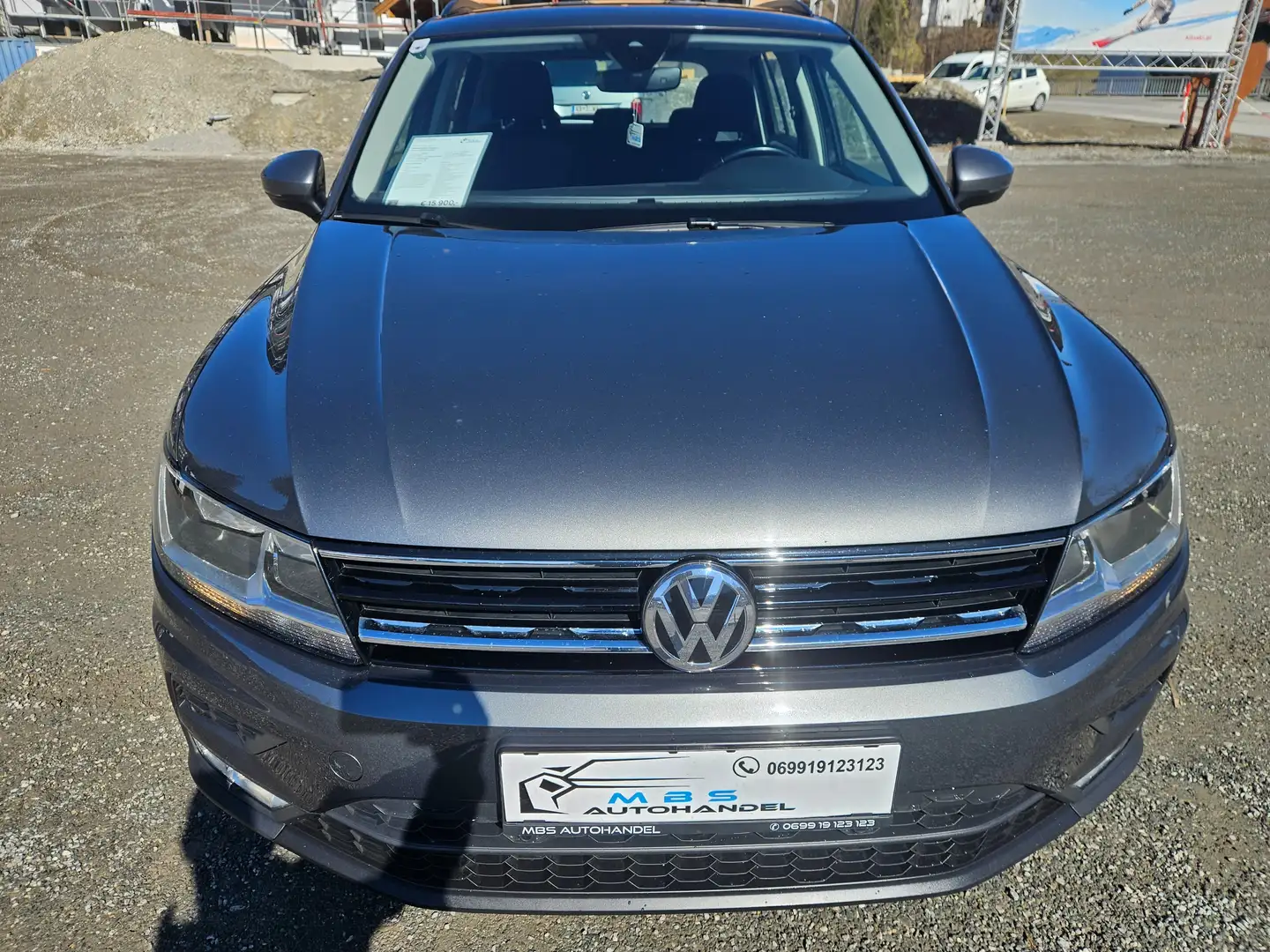 Volkswagen Tiguan Trendline BMT/Start-Stopp Grau - 2
