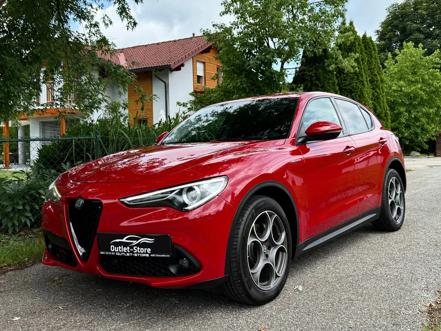 Alfa Romeo Stelvio 2,2JTDM Aut.*1.Besitz*Leder*Navi*SHZ*R-Kamera*19'' Rot - 1