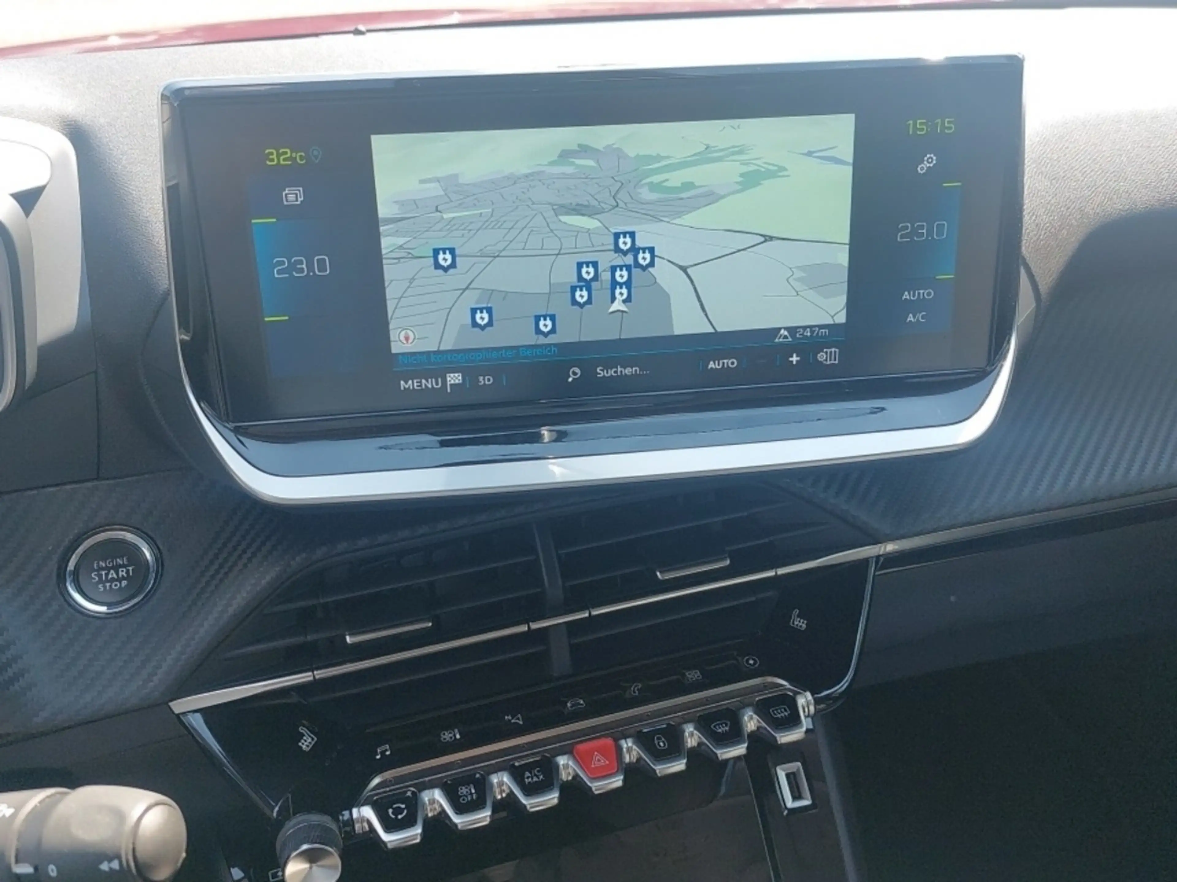 Peugeot e-2008 Allure Pack 136 Shzg/ GripControl/ Navi — photo 14