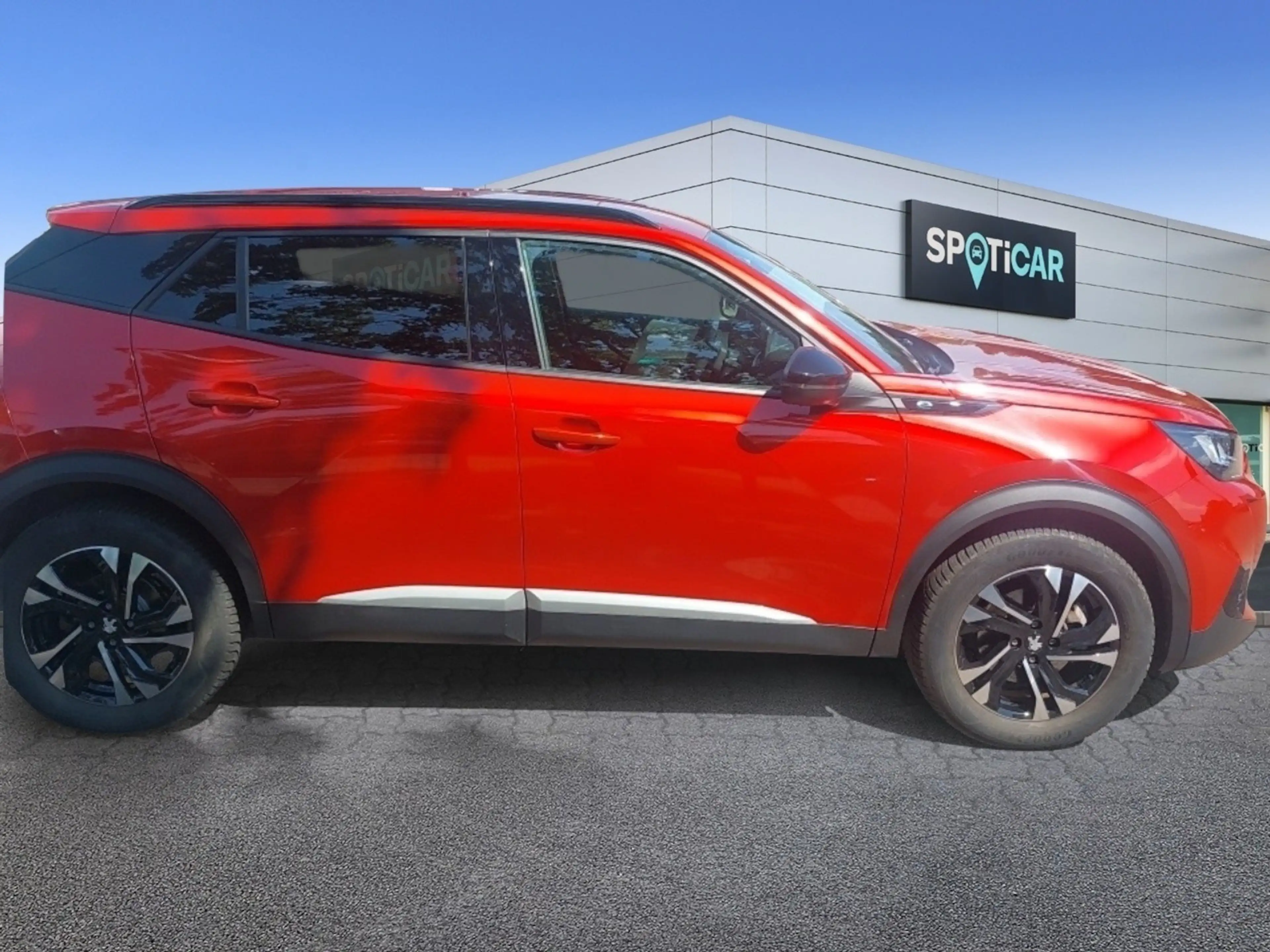 Peugeot e-2008 Allure Pack 136 Shzg/ GripControl/ Navi — photo 4