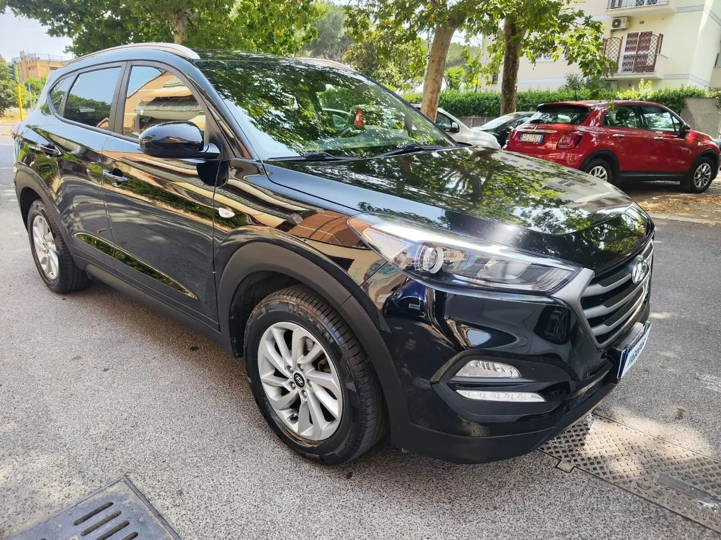 Hyundai TUCSON 1.7 CRDi DCT Comfort Nero - 2