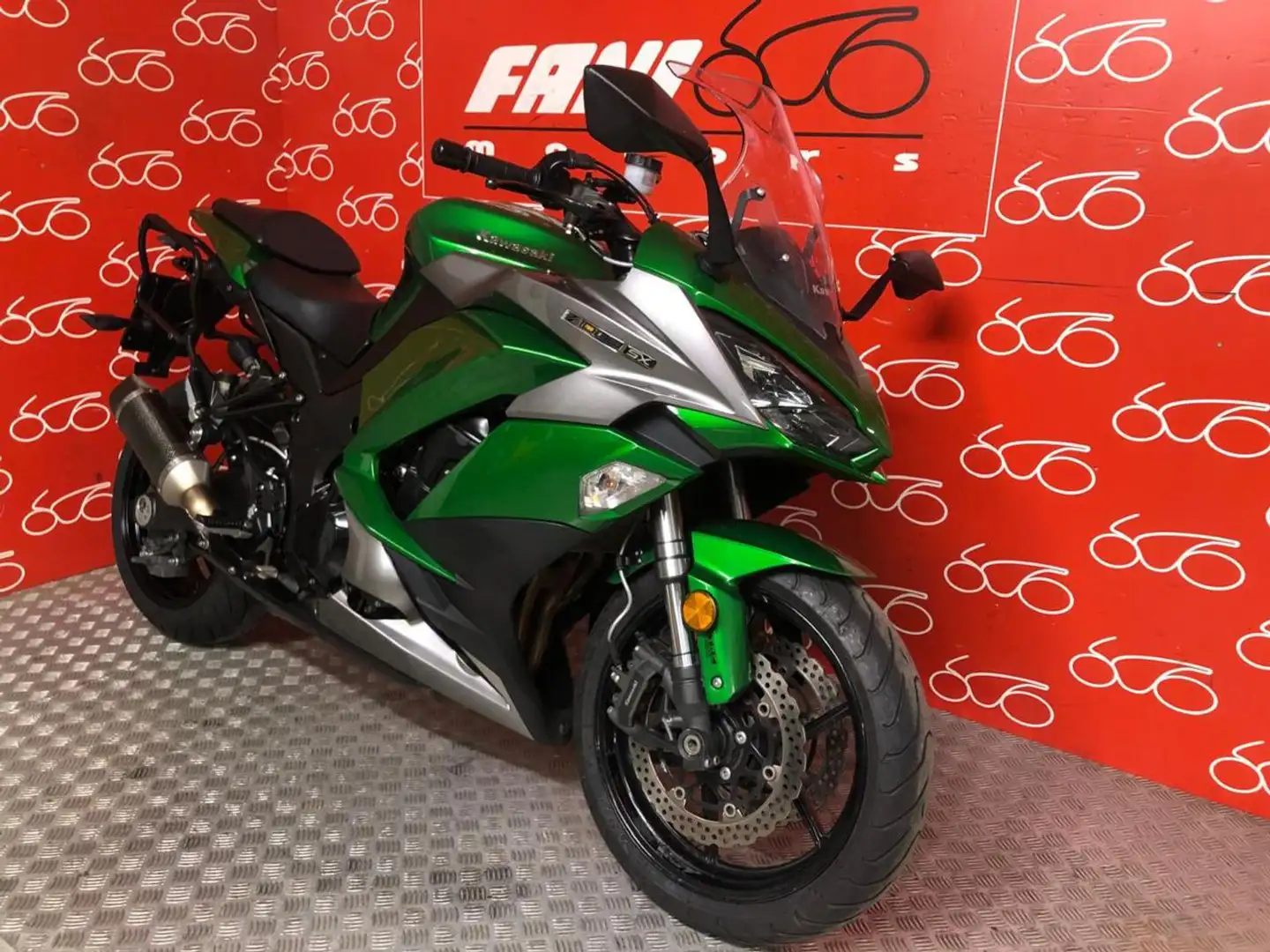 Kawasaki Z 1000 SX Vert - 2