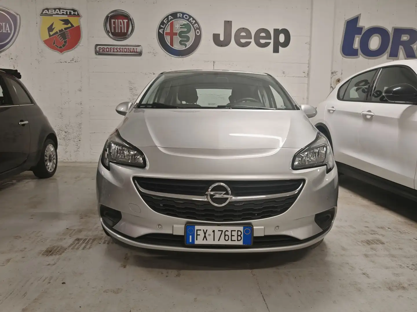 Opel Corsa 1.4 5 porte Advance Grau - 2