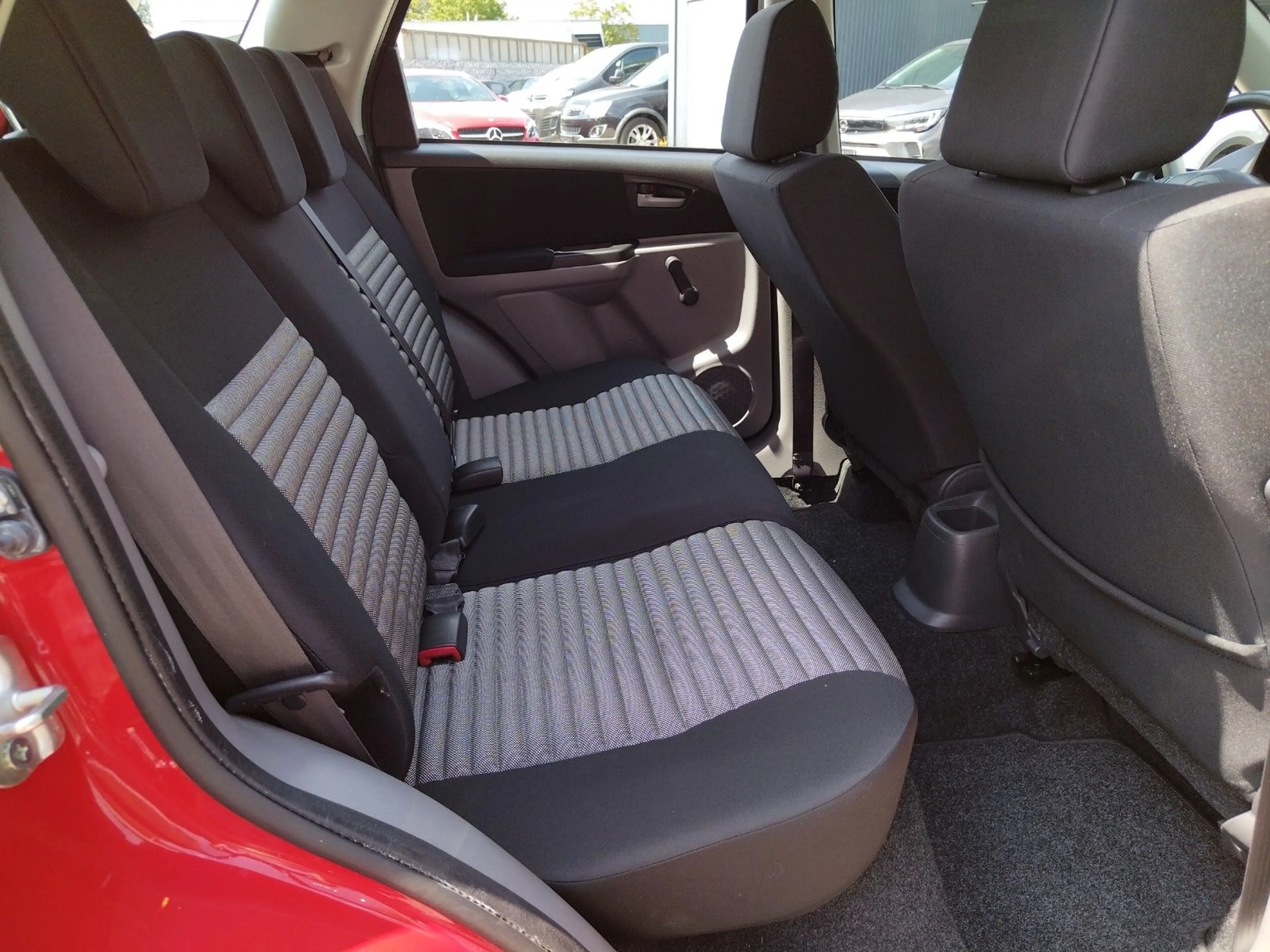 Suzuki SX4 Comfort 4x4+1.HD+68000 km+TÜV/NEU+GARANTIE — photo 14