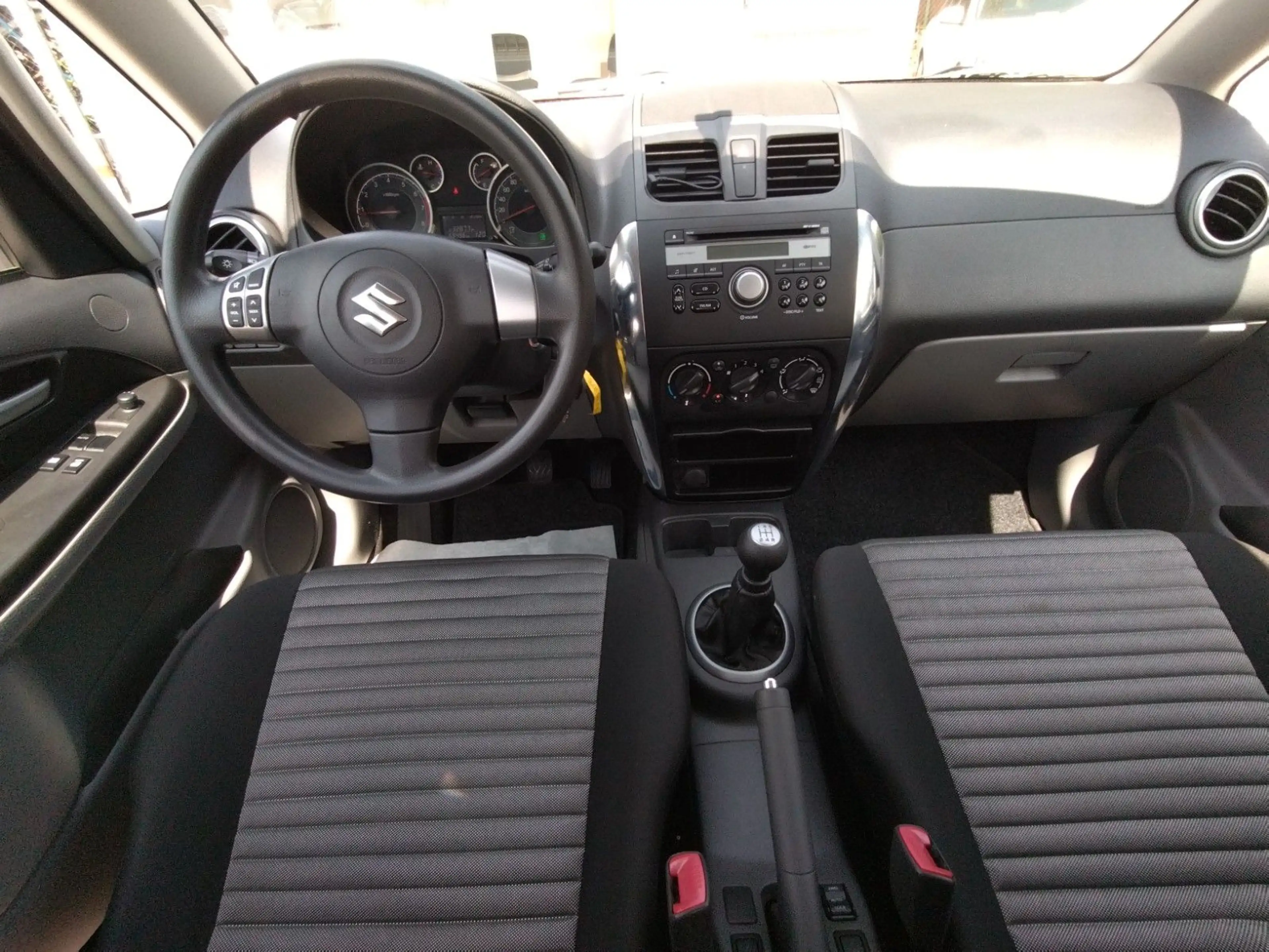 Suzuki SX4 Comfort 4x4+1.HD+68000 km+TÜV/NEU+GARANTIE — photo 12