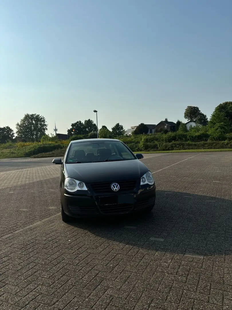 Volkswagen Polo Coupe - 1