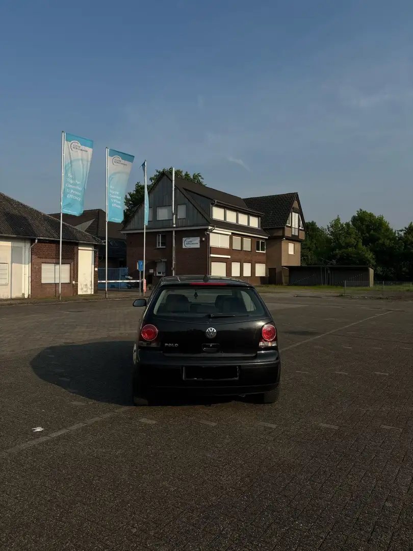 Volkswagen Polo Coupe - 2