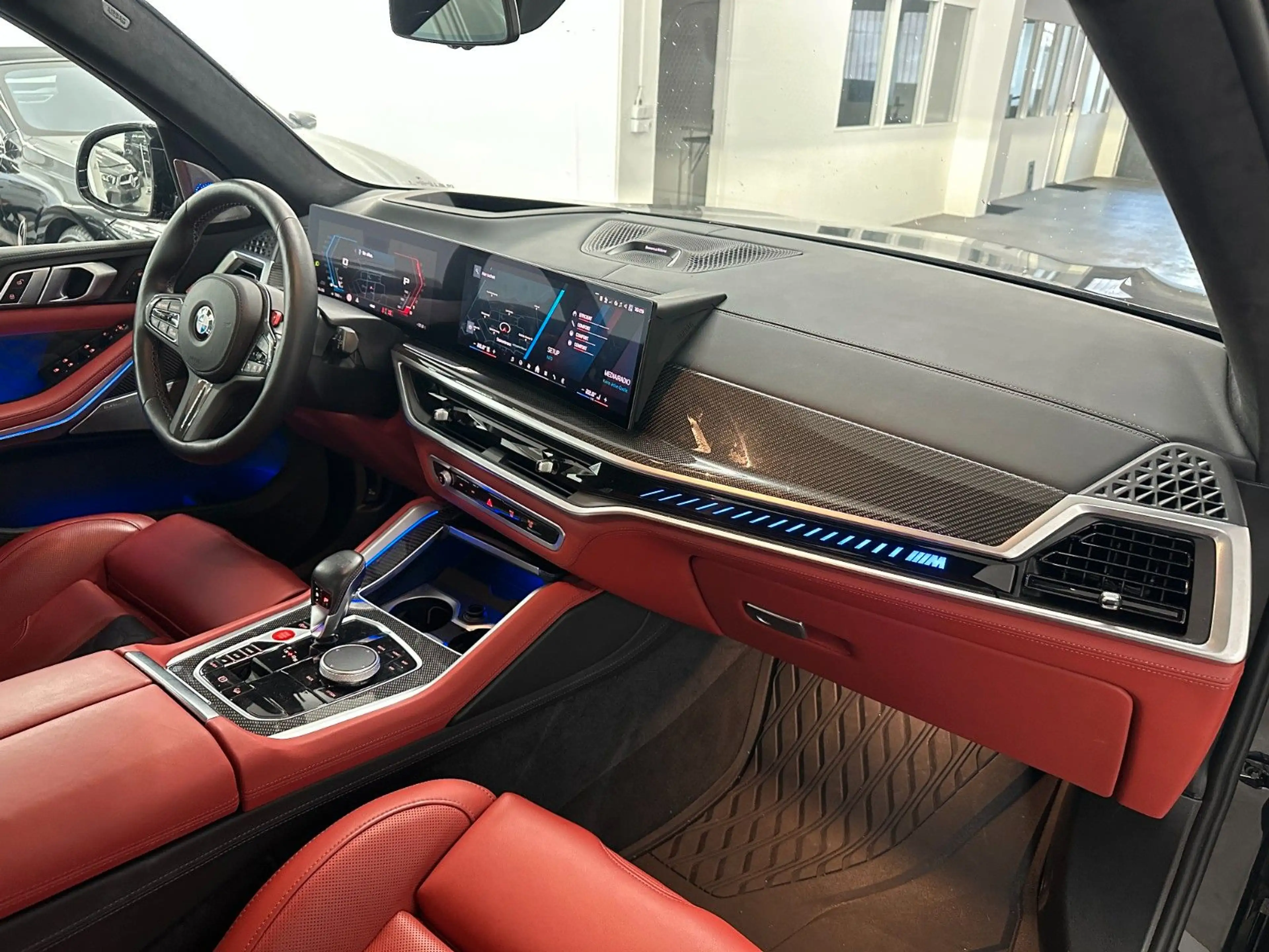 BMW X5 M Competition/SkyPano/B&O/360/Carbon/........ — photo 9