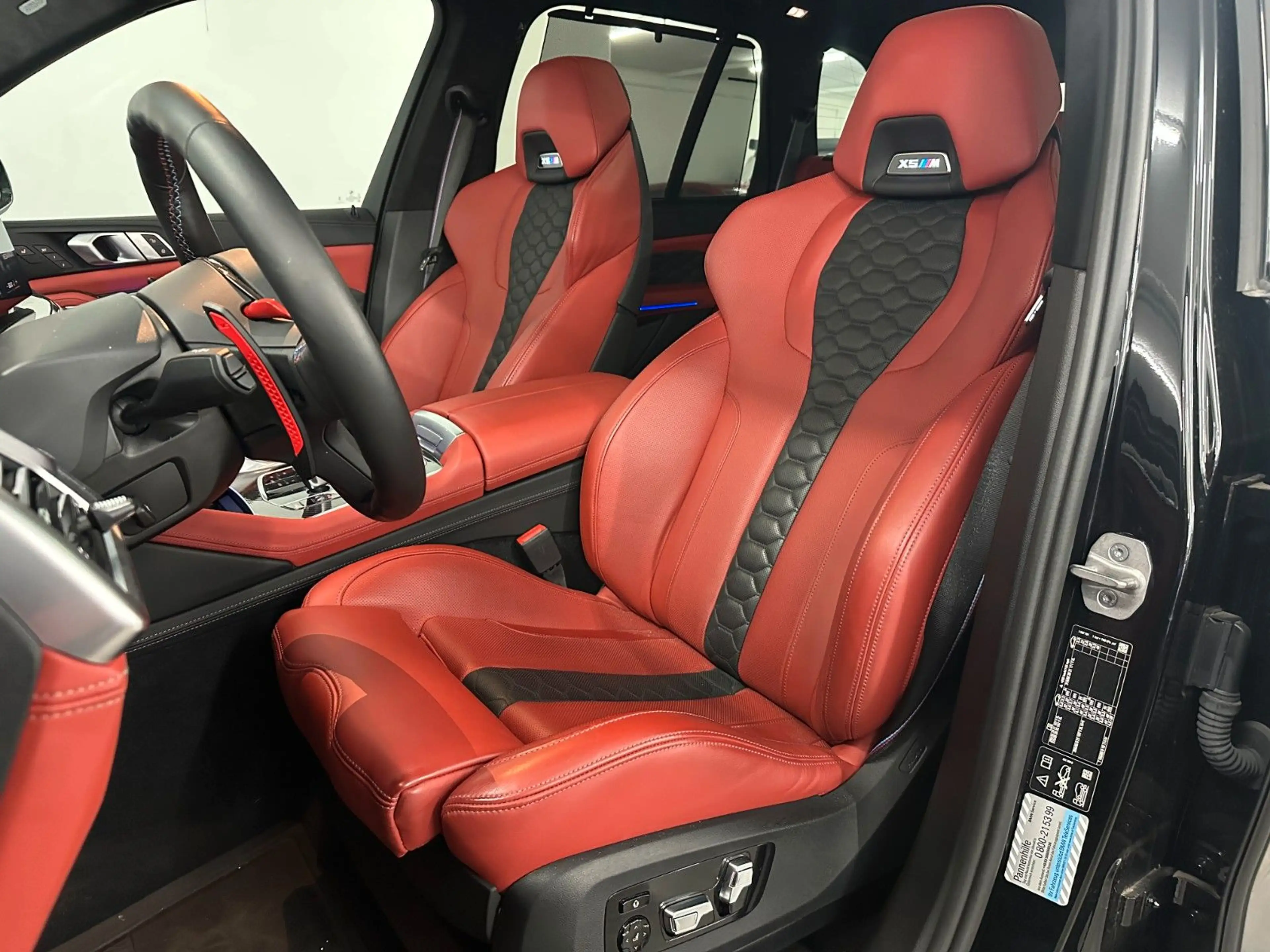 BMW X5 M Competition/SkyPano/B&O/360/Carbon/........ — photo 14