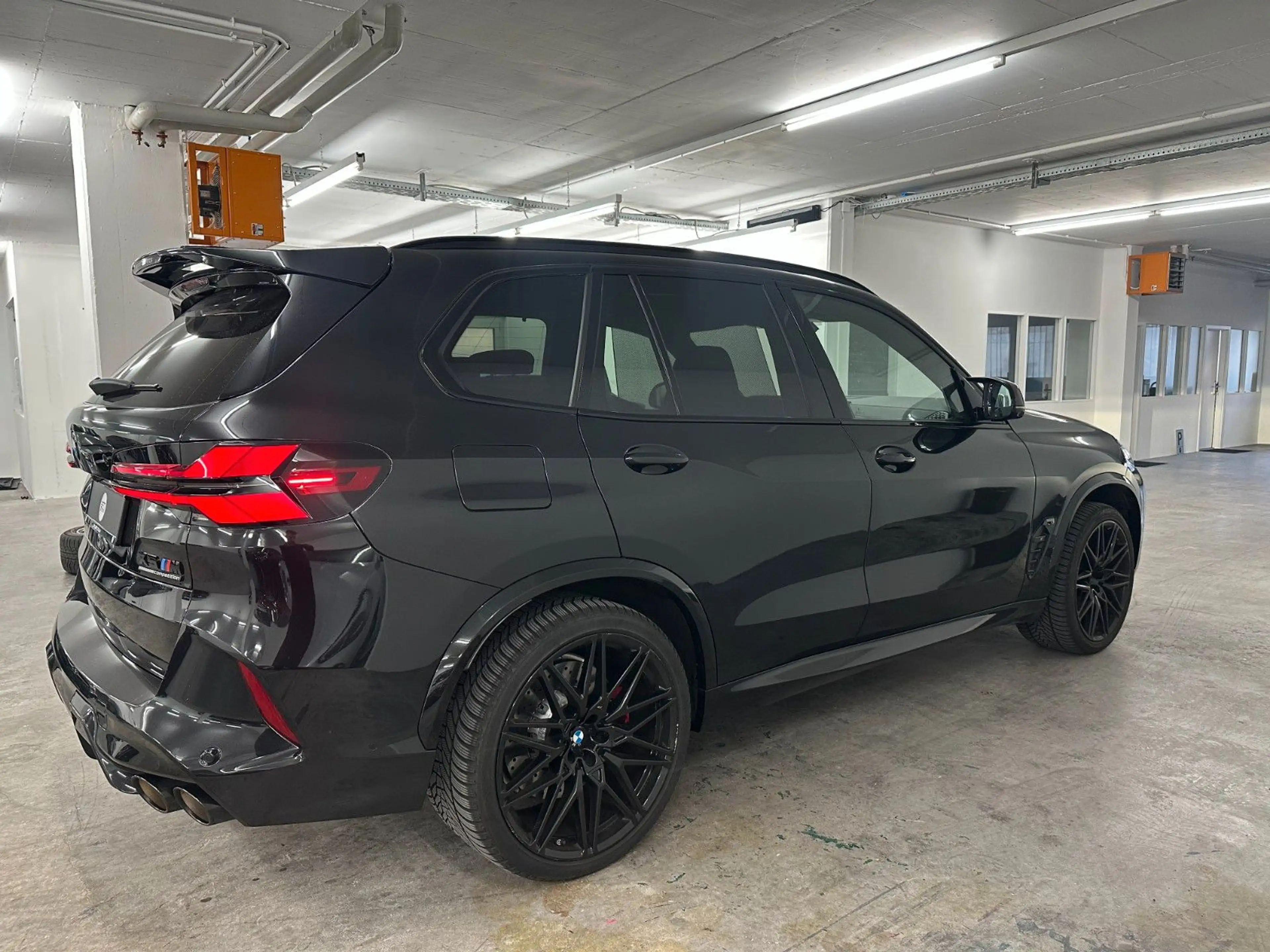 BMW X5 M Competition/SkyPano/B&O/360/Carbon/........ — photo 5
