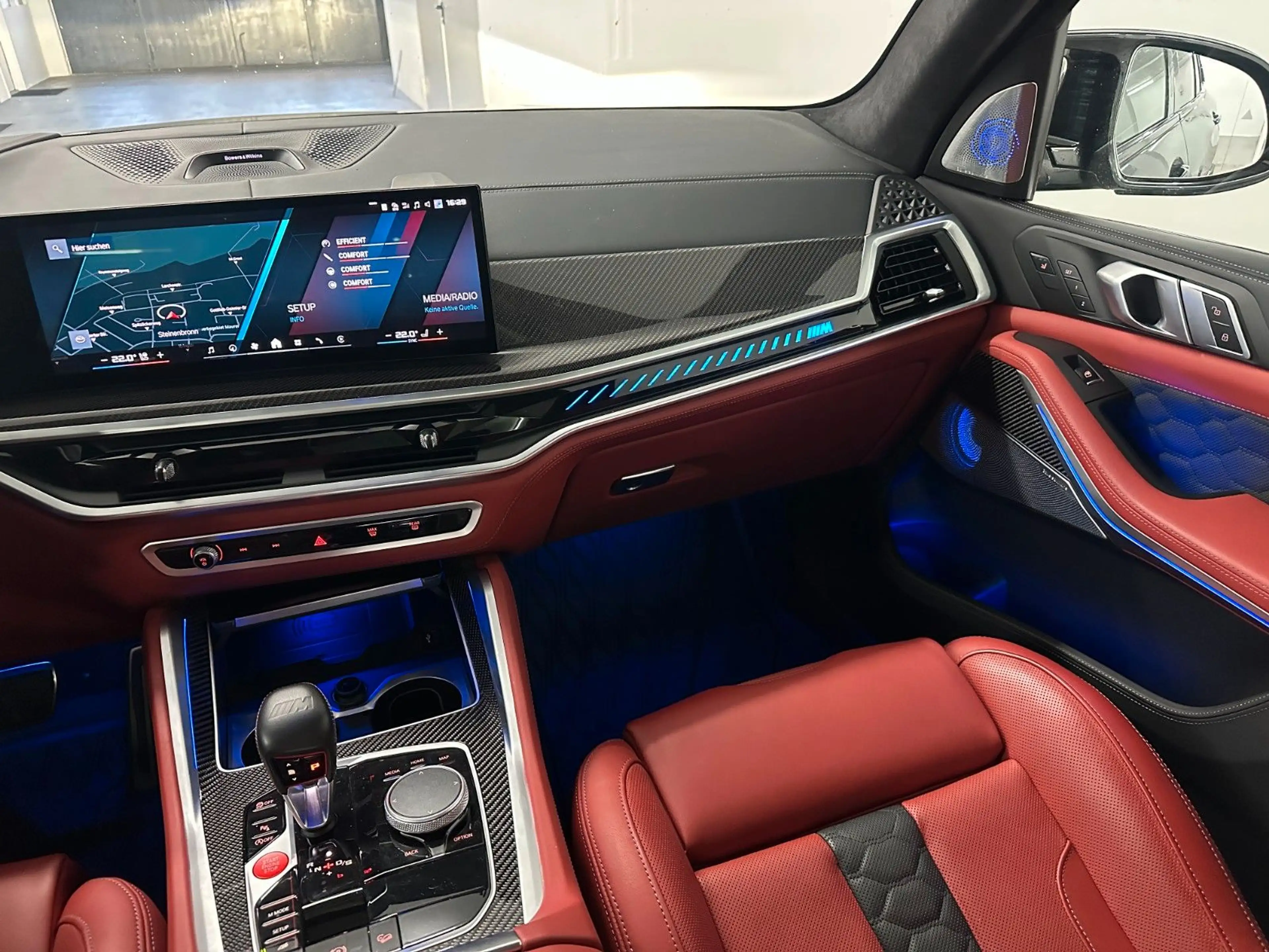 BMW X5 M Competition/SkyPano/B&O/360/Carbon/........ — photo 12