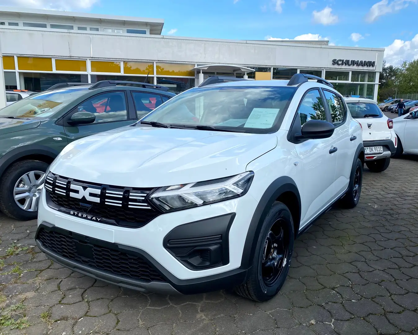 Dacia Sandero Stepway TCe 90 Essential Weiß - 2