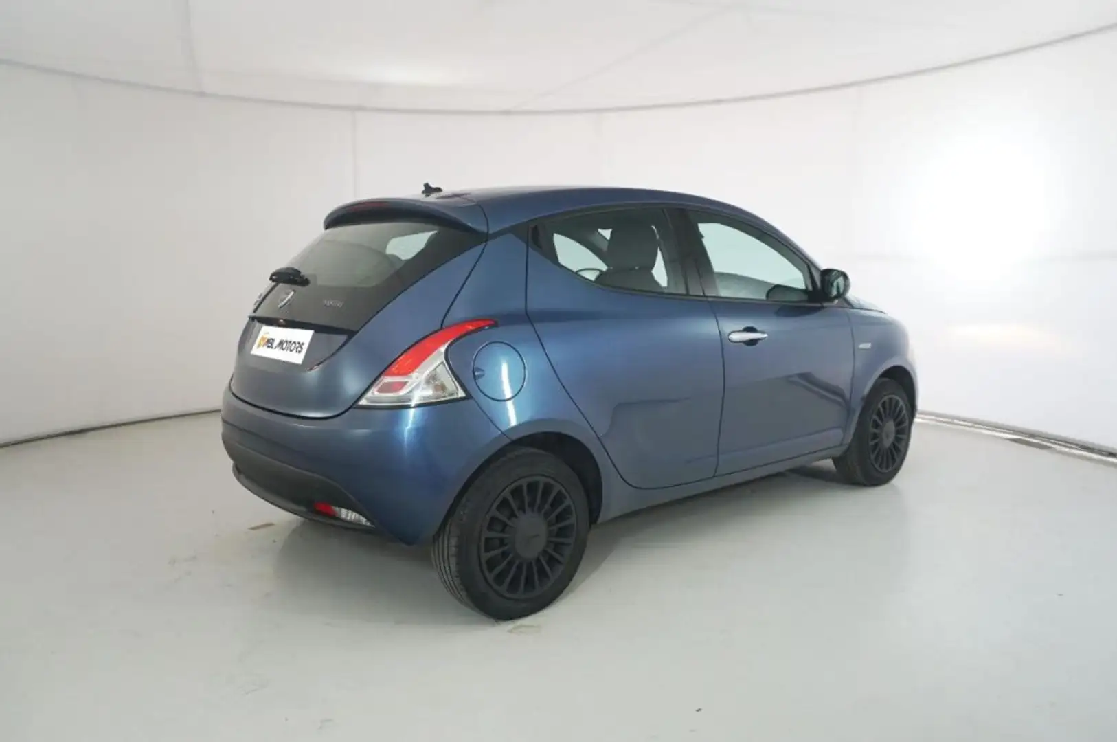 Lancia Ypsilon 1.0 70CV HYBRID Blau - 2