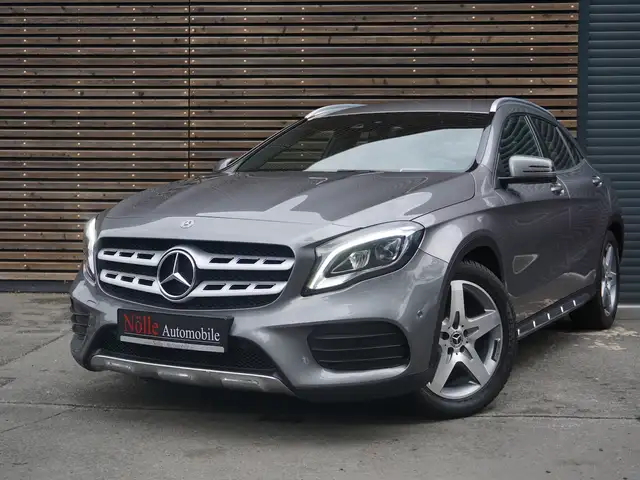 Mercedes-Benz GLA 180 AMG Navi LED Kamera Comand 18´ Totw