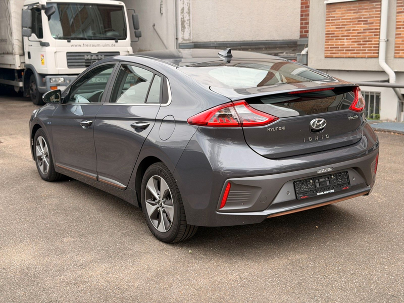 Hyundai IONIQ Ioniq Style Elektro SOH 1.Hand Assist LED — photo 6